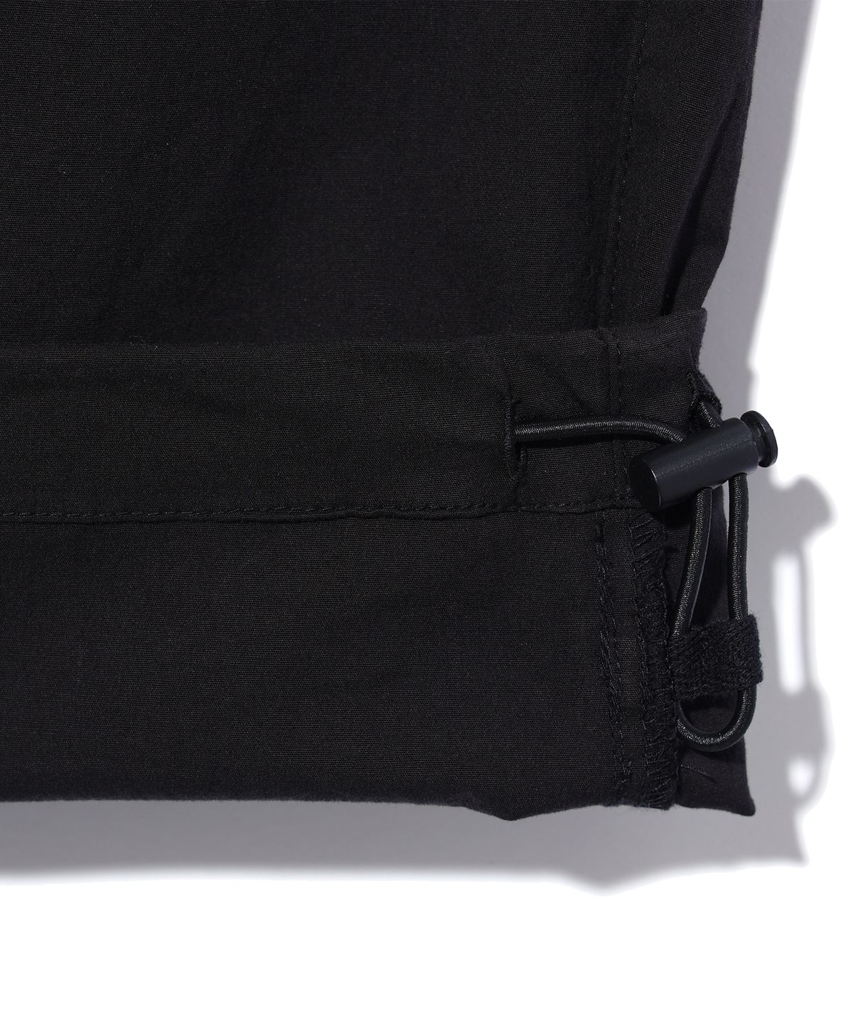 어노이드(ANNOYED) 투턱 와이드 카고 팬츠 BLACK (LO3PU726-076)