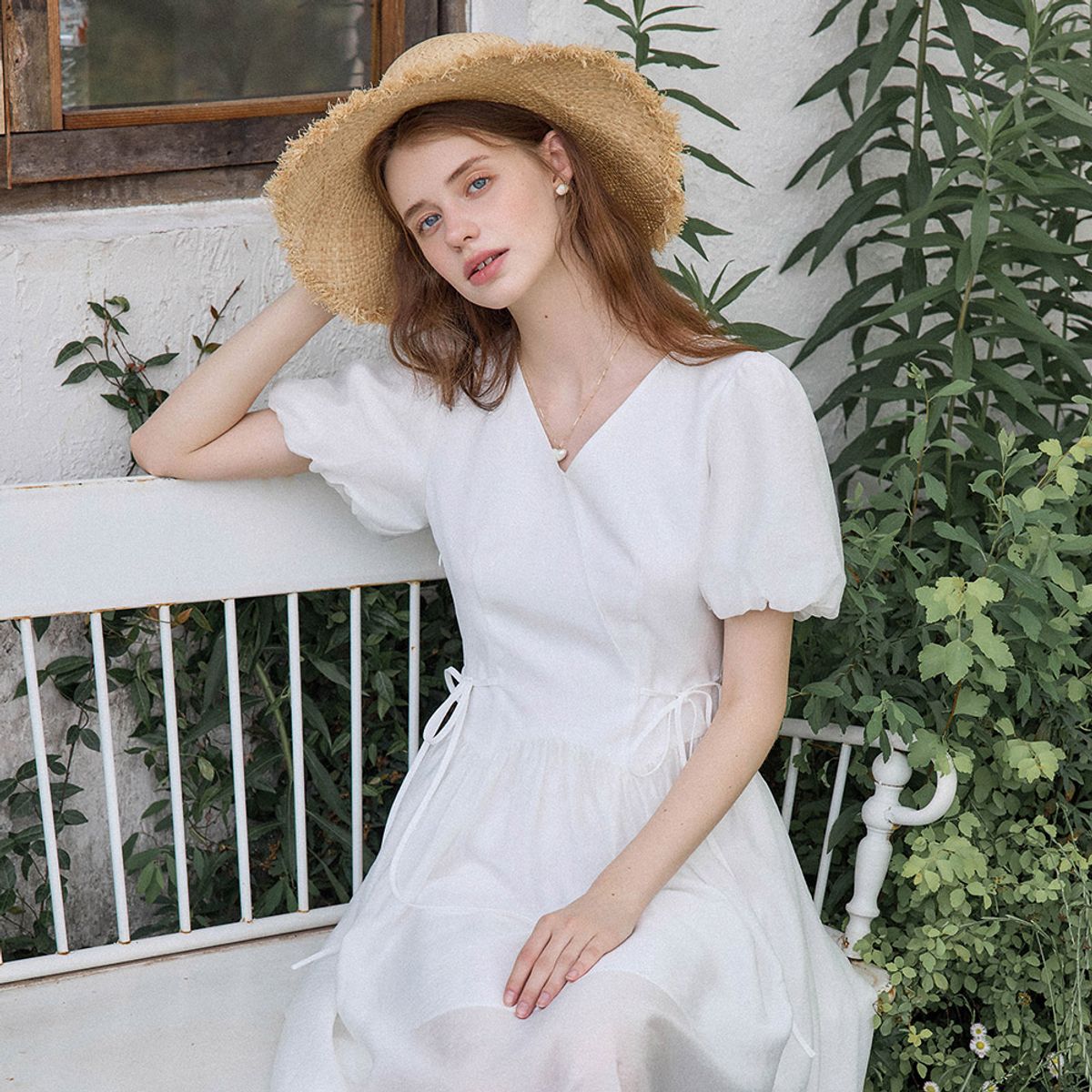 웬스데이딜라잇(WEDNESDAY DELIGHT) WD_Puff sleeve ribbon dress