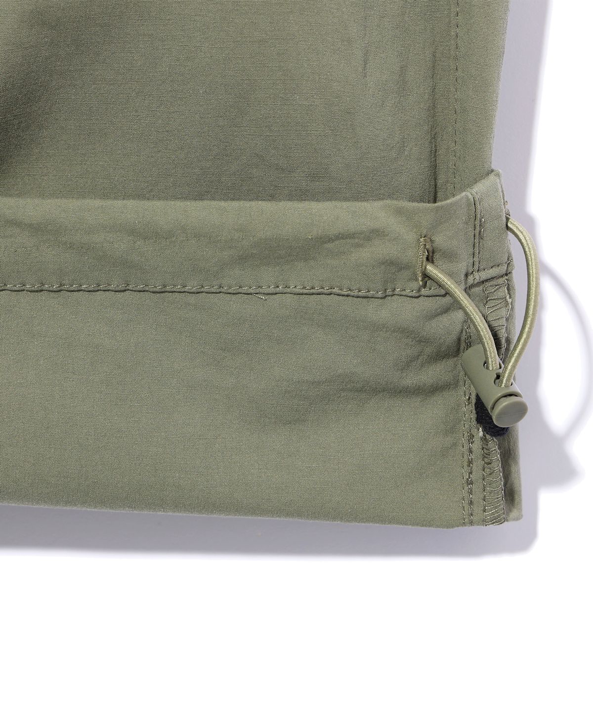 어노이드(ANNOYED) 투턱 와이드 카고 팬츠 KHAKI (LO3PU726-048)