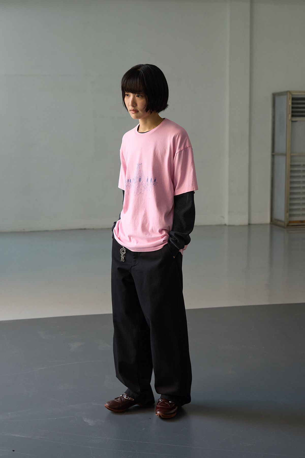 해칭룸(HATCHINGROOM) Chandelier Tee Bleached Pink