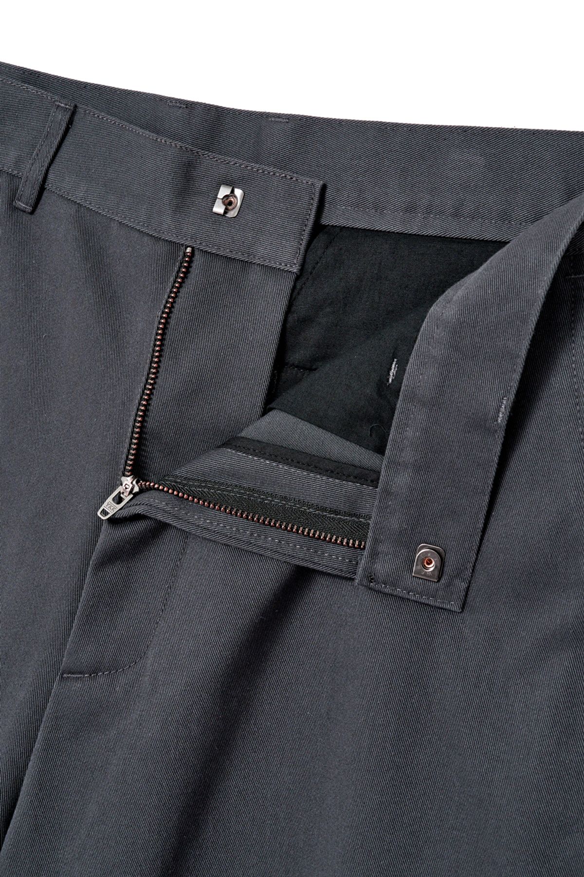 해칭룸(HATCHINGROOM) Curve Chino Pants Blue Charcoal