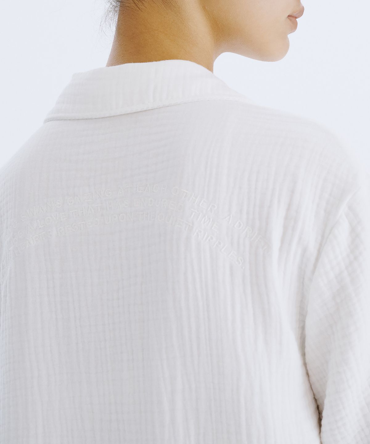 분더캄머(WNDERKAMMER) SWAN half shirt_White