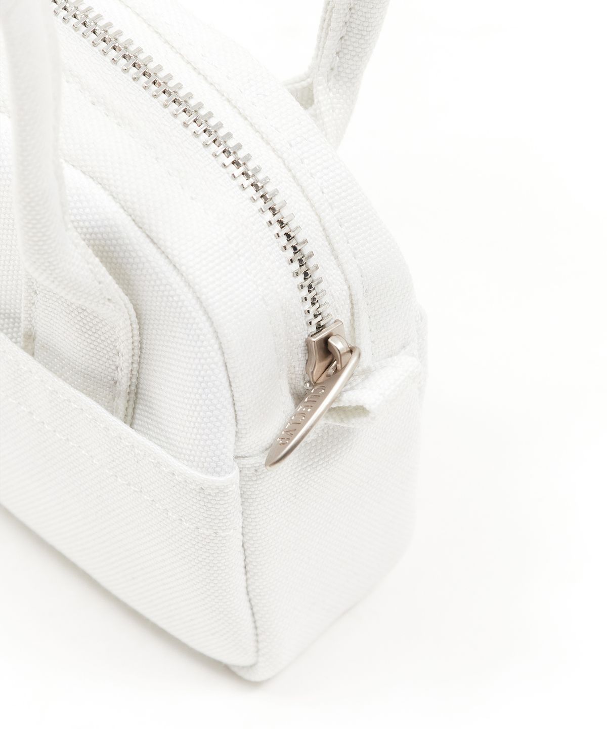 큐클리프(CUECLYP) [Hidden Worker] Mini Bowling Bag (White)