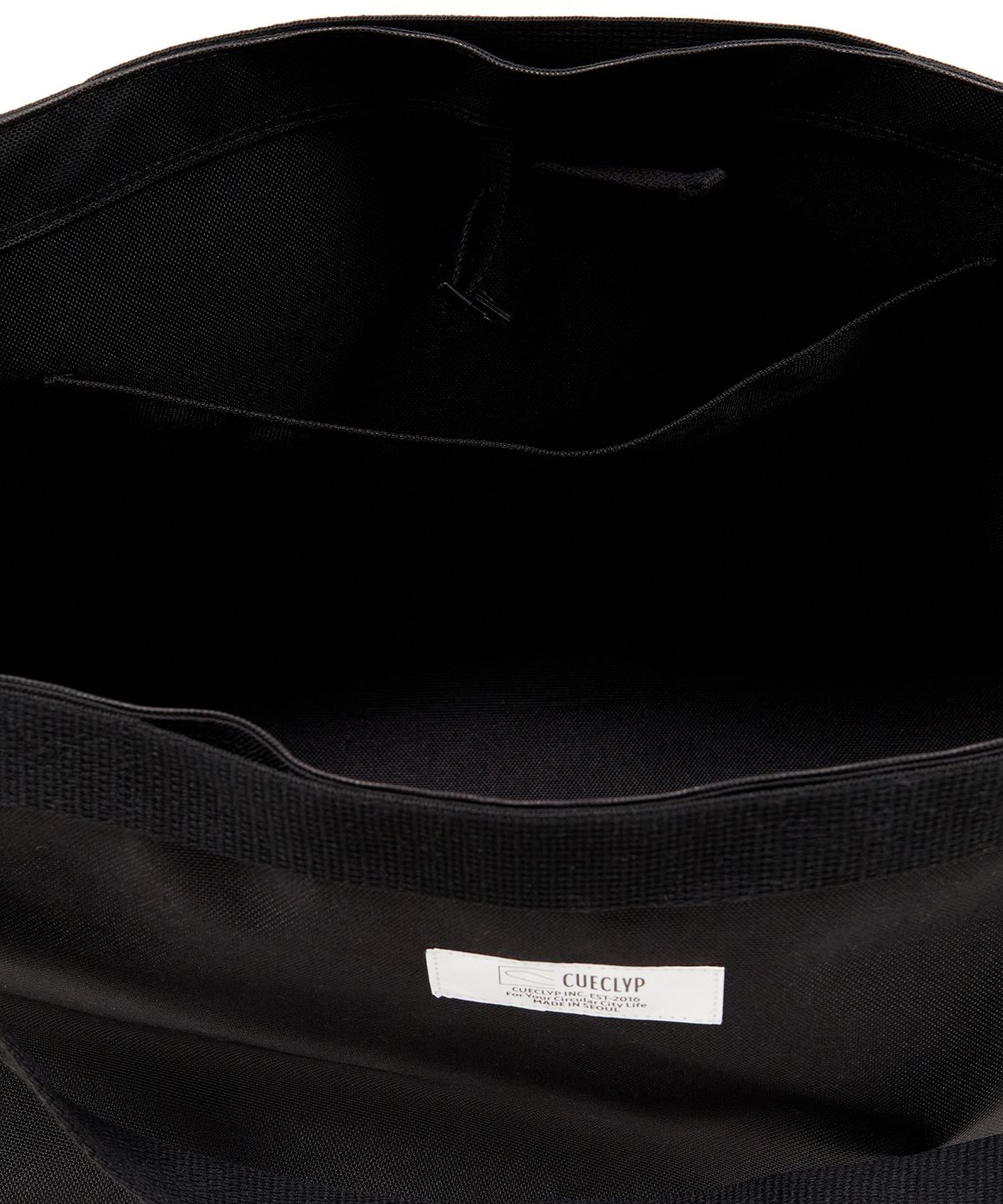 큐클리프(CUECLYP) [Hidden Worker] Basic Cross Bag (Black)