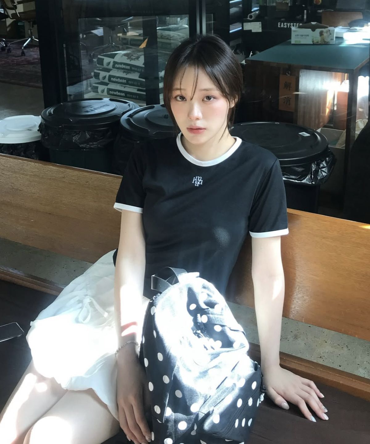 베테제(VETEZE) [에이프릴에잇X베테제] 도트 미니 백팩