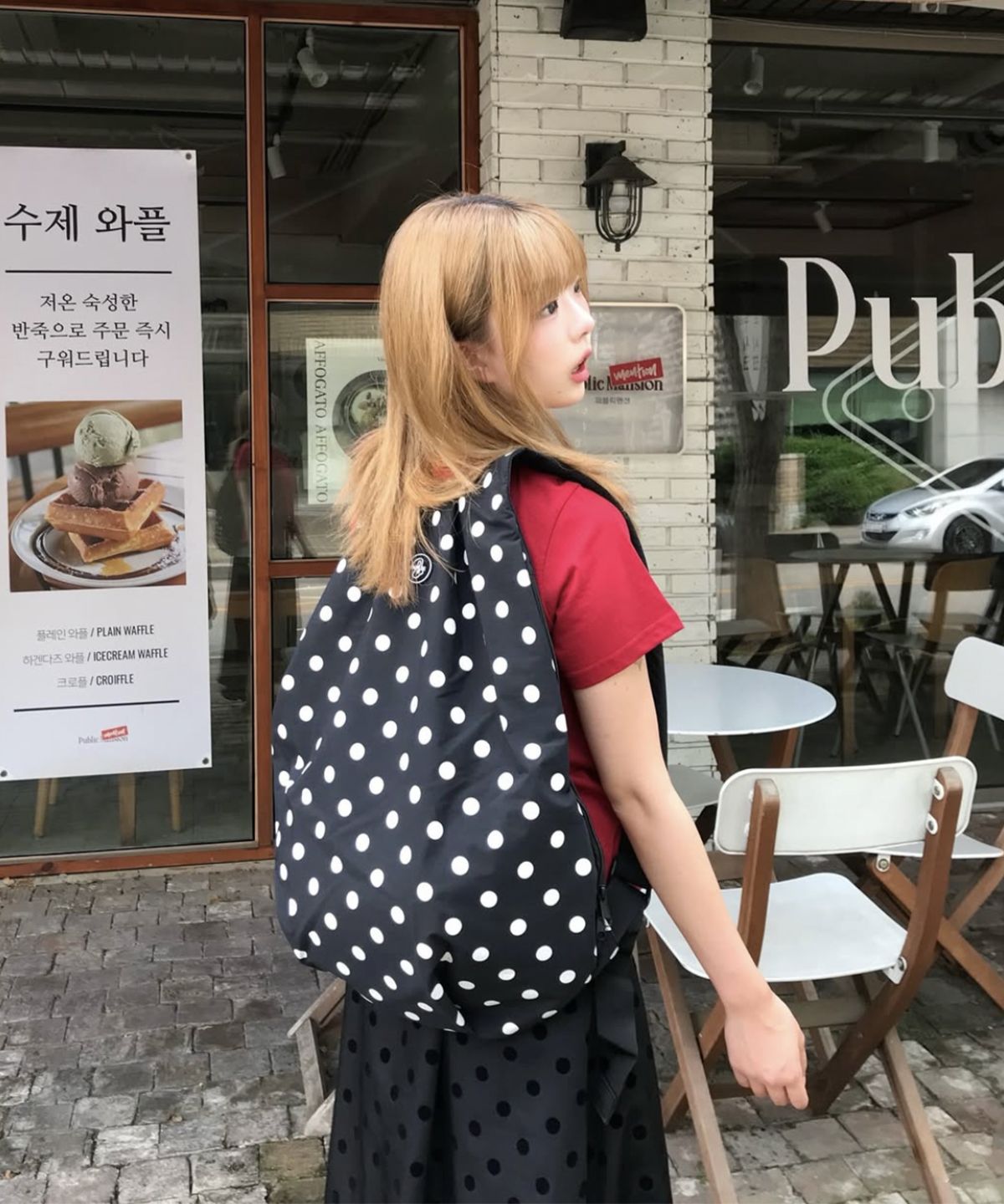 베테제(VETEZE) [에이프릴에잇X베테제] 도트 로고 빅 백팩