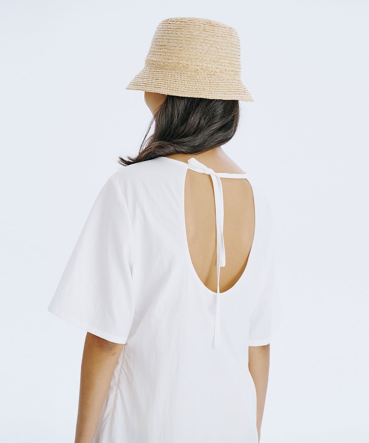분더캄머(WNDERKAMMER) Bare Back Shirring Dress_White