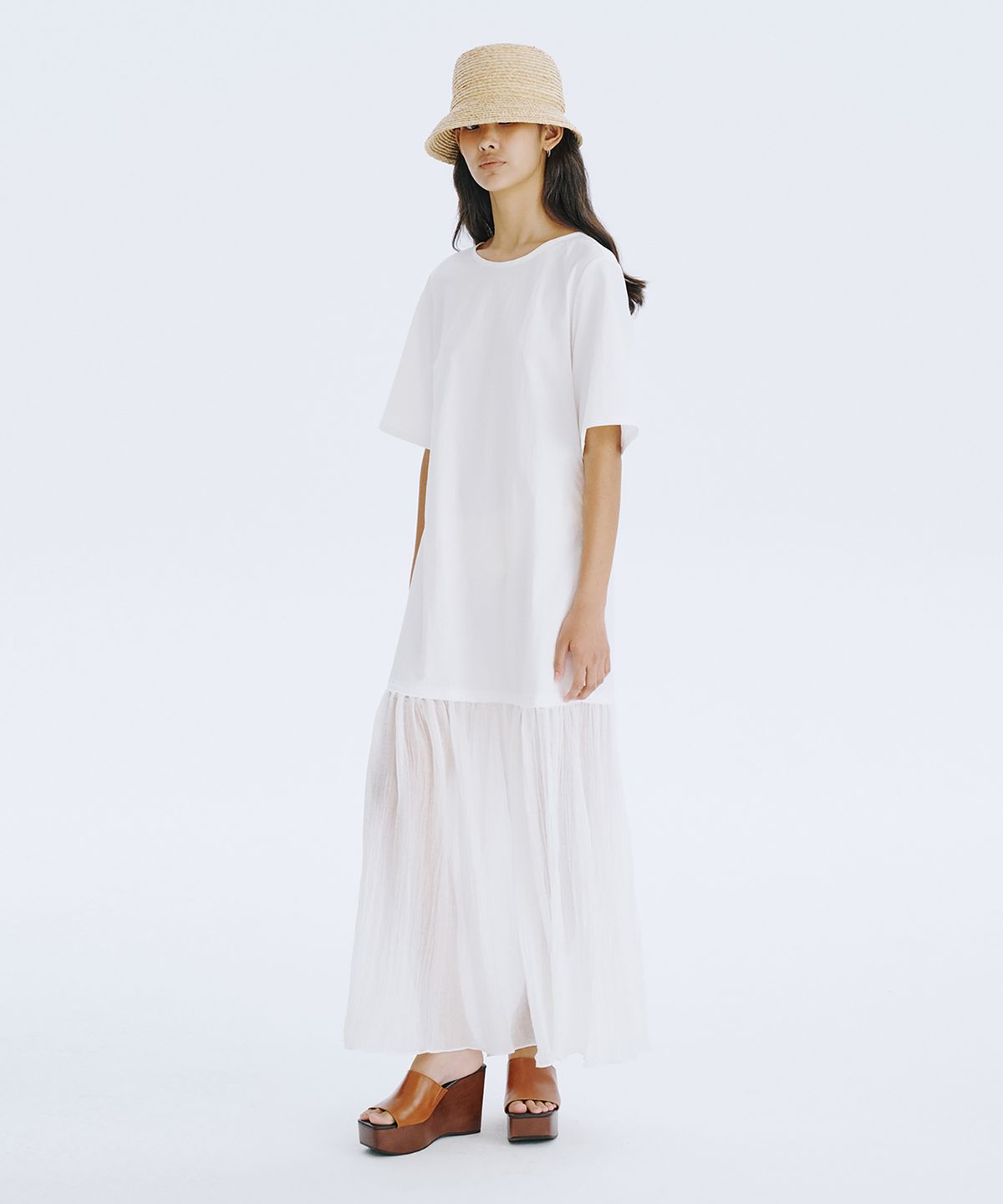 분더캄머(WNDERKAMMER) Bare Back Shirring Dress_White