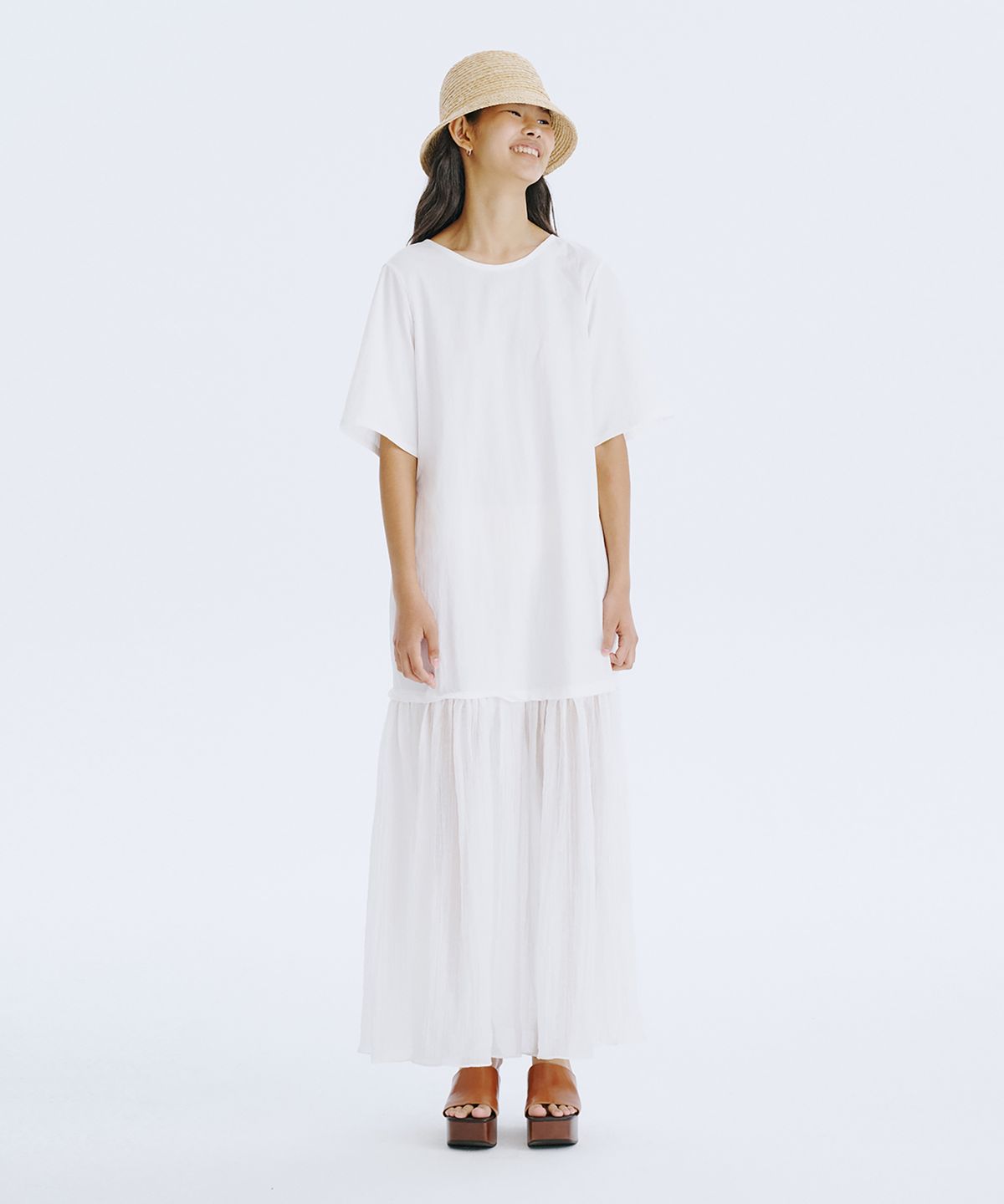 분더캄머(WNDERKAMMER) Bare Back Shirring Dress_White