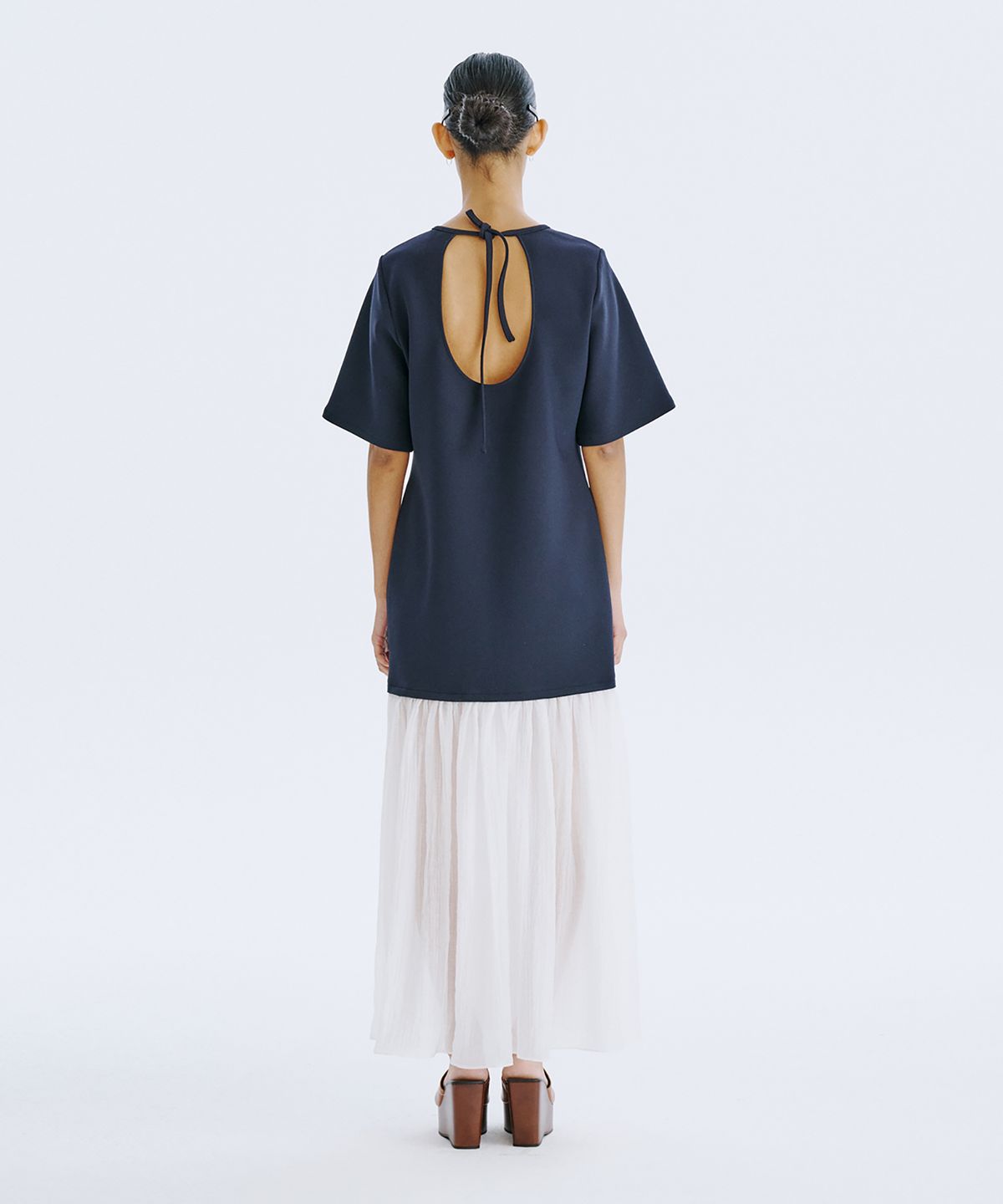 분더캄머(WNDERKAMMER) Bare Back Shirring Dress_Navy