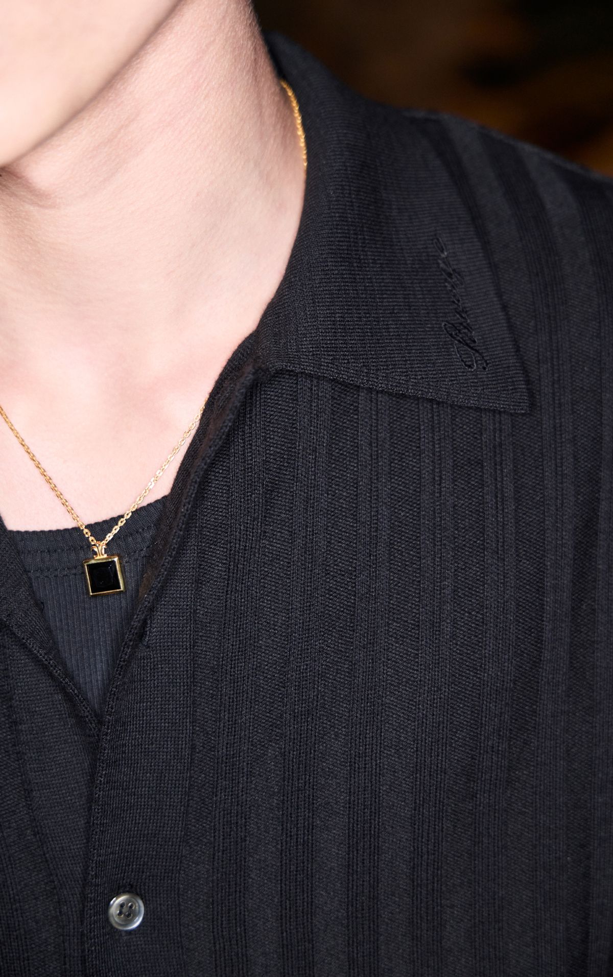 세비지(SAVAGE) Collar Knit Shirts - Black