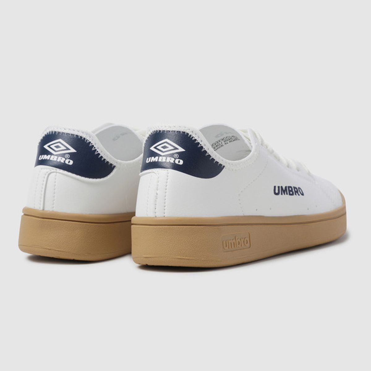 엄브로(UMBRO) WEMBLEY (웸블리) 아이보리(UQ323CCU81)