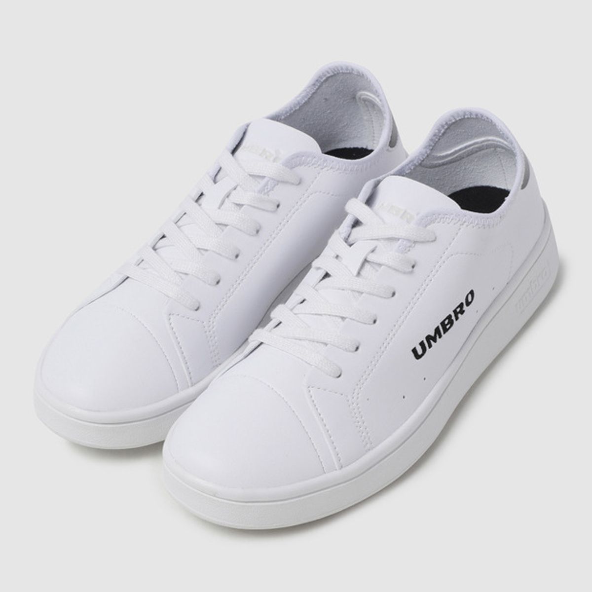 엄브로(UMBRO) WEMBLEY (웸블리) 화이트(UQ323CCU81)