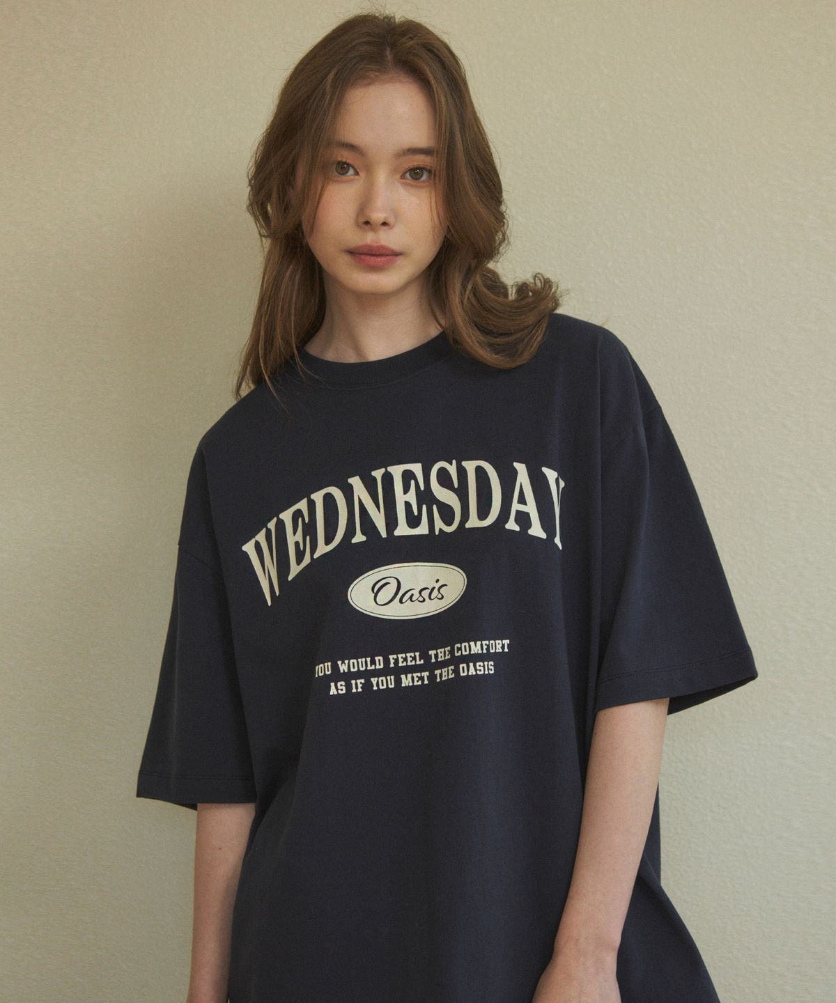 웬즈데이오아시스 포 우먼(WEDNESDAYOASISFORWOMEN) W/시그니처 오버핏 반팔 티셔츠 (6color)