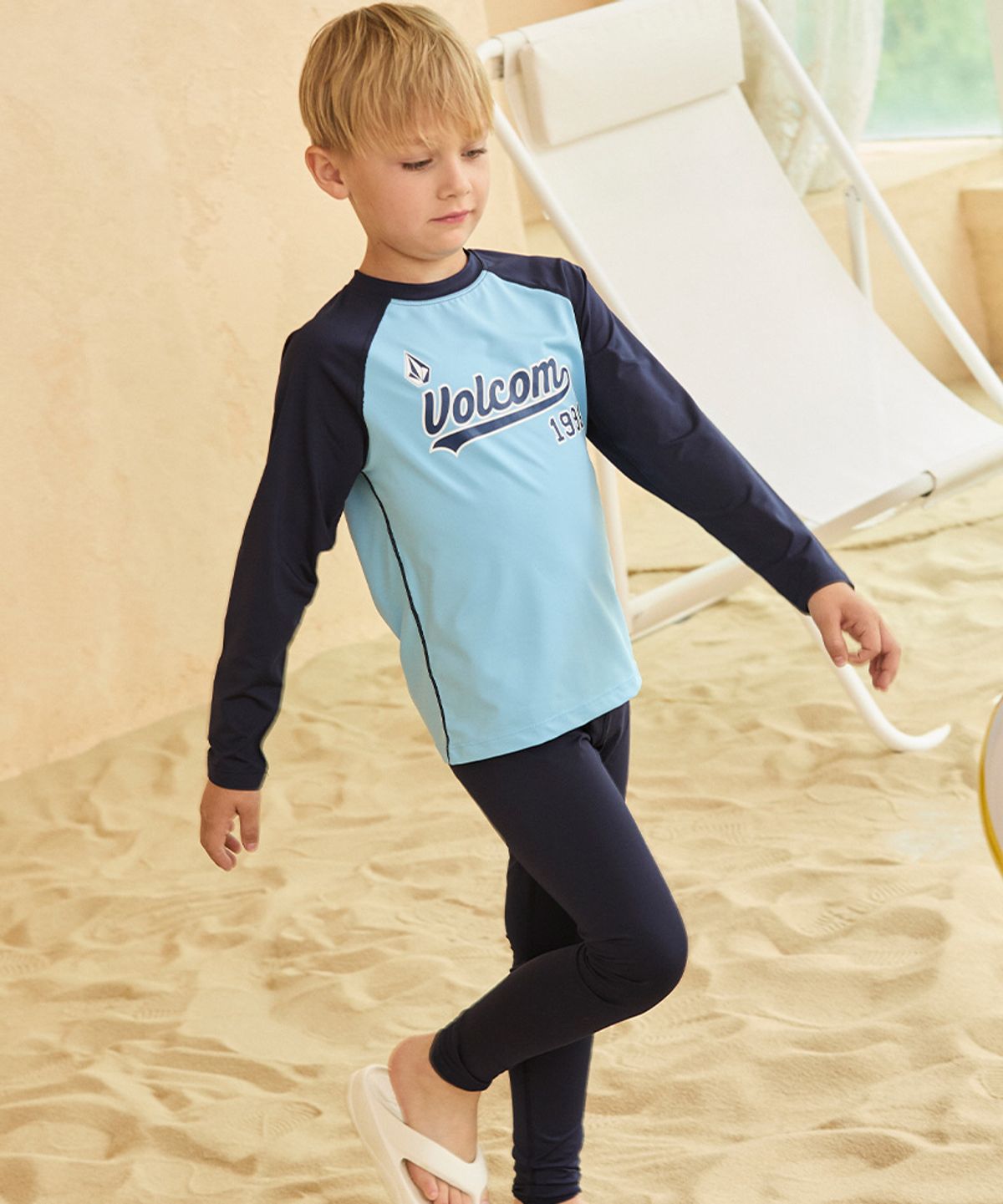 볼컴 키즈(VOLCOM KIDS) 볼컴 바시티 래쉬가드 셋업 D5M032