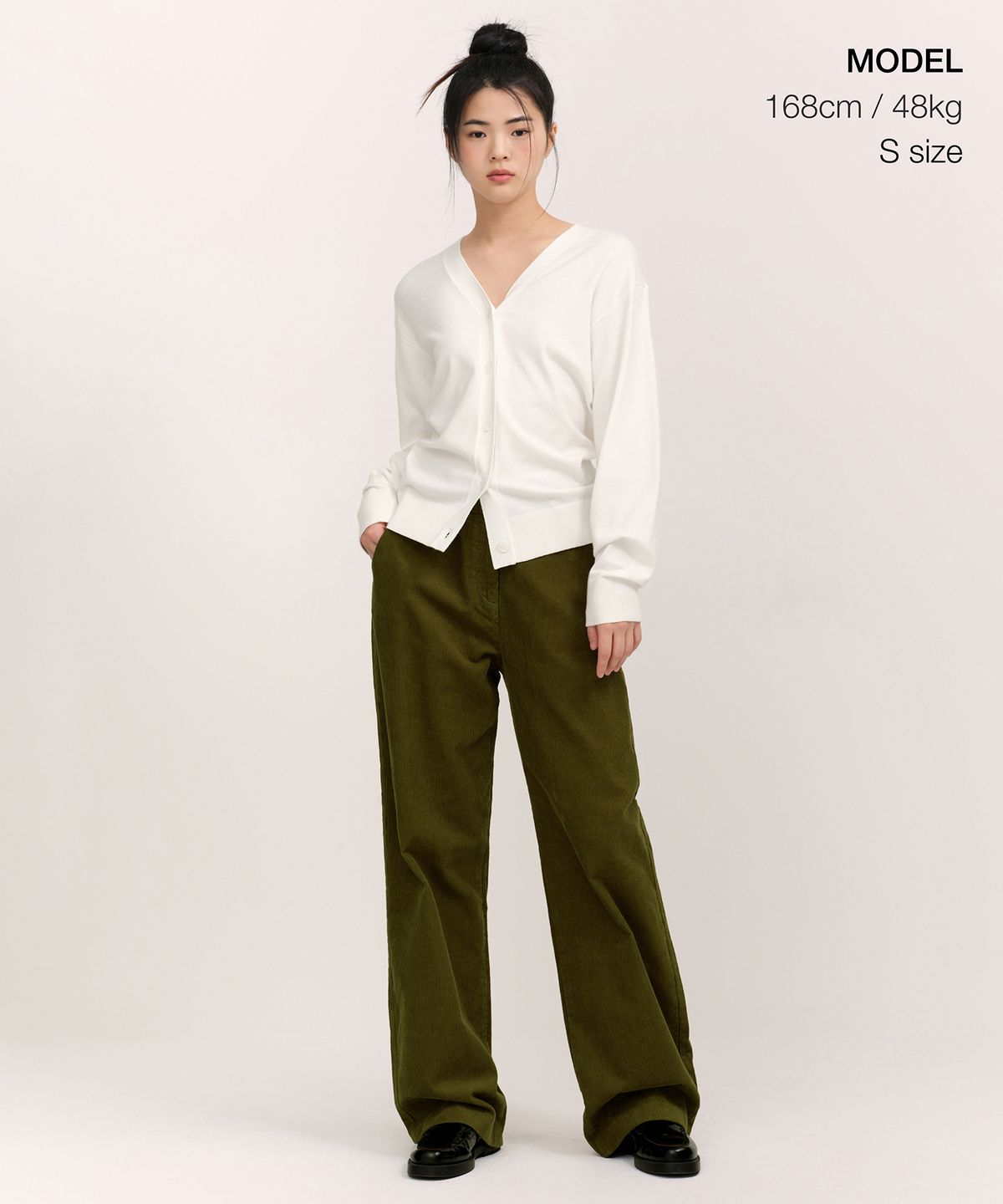 무신사 스탠다드 우먼(MUSINSA STANDARD WOMAN) 우먼즈 에센셜 릴렉스드 가디건 [아이보리]
