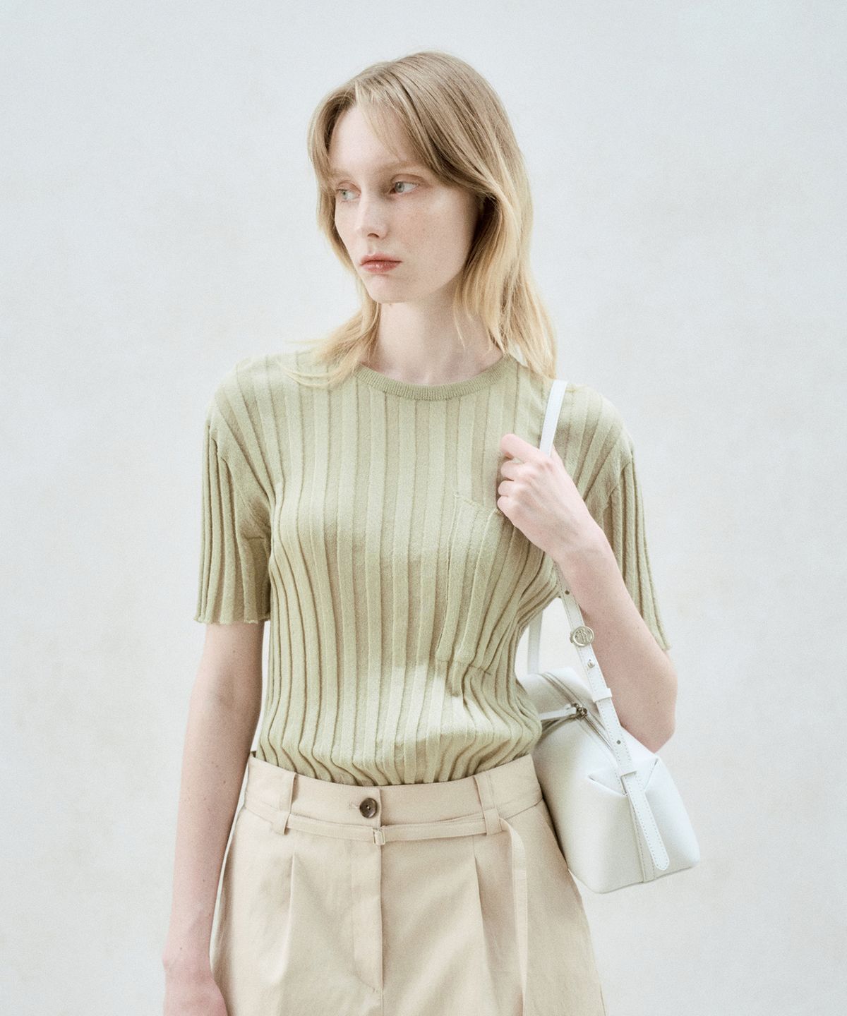 리이(RE RHEE) BAGUETTE COWHIDE SHOULDER BAG MIST