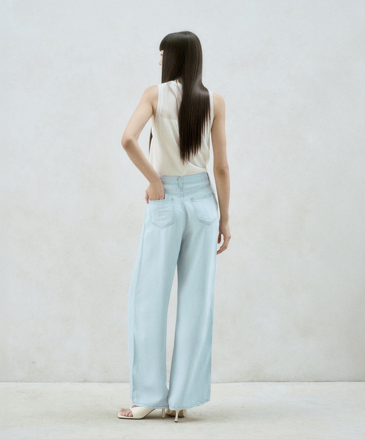 리이(RE RHEE) WIDE LEG DENIM PANTS ICE BLUE
