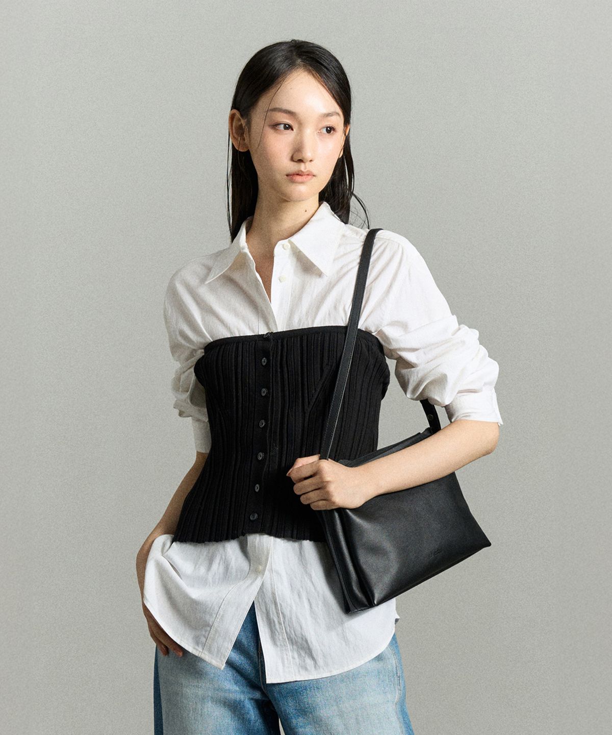 리이(RE RHEE) BUTTONED RIBBED TUBE TOP