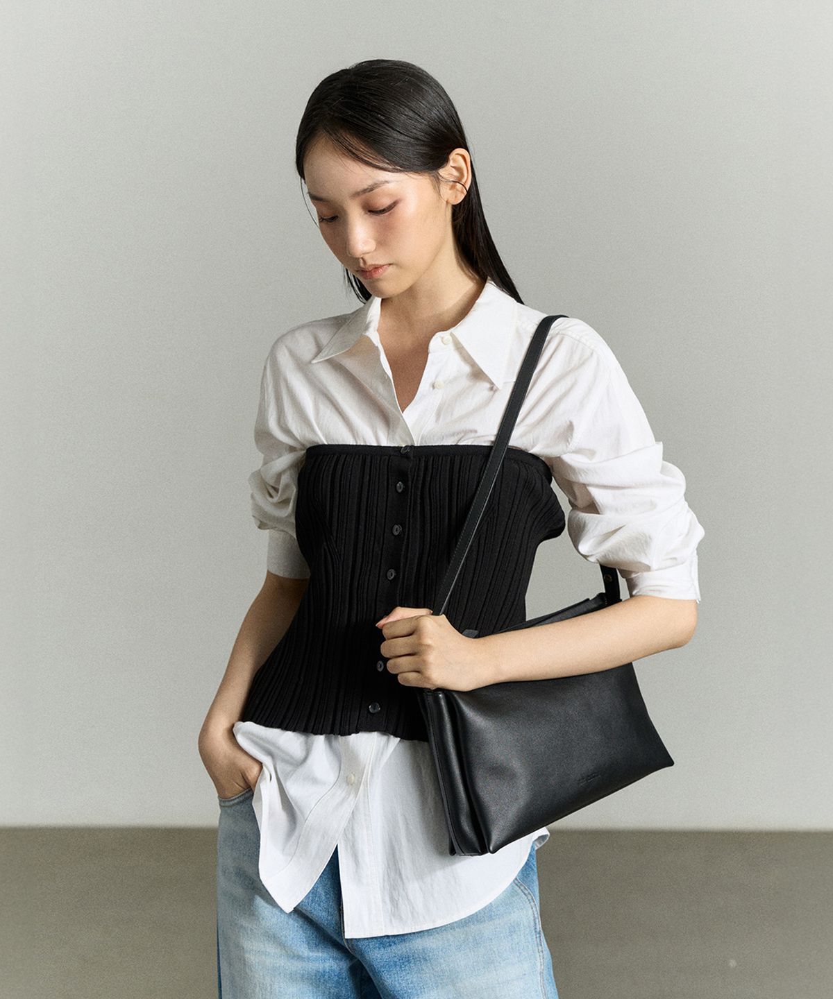 리이(RE RHEE) BUTTONED RIBBED TUBE TOP