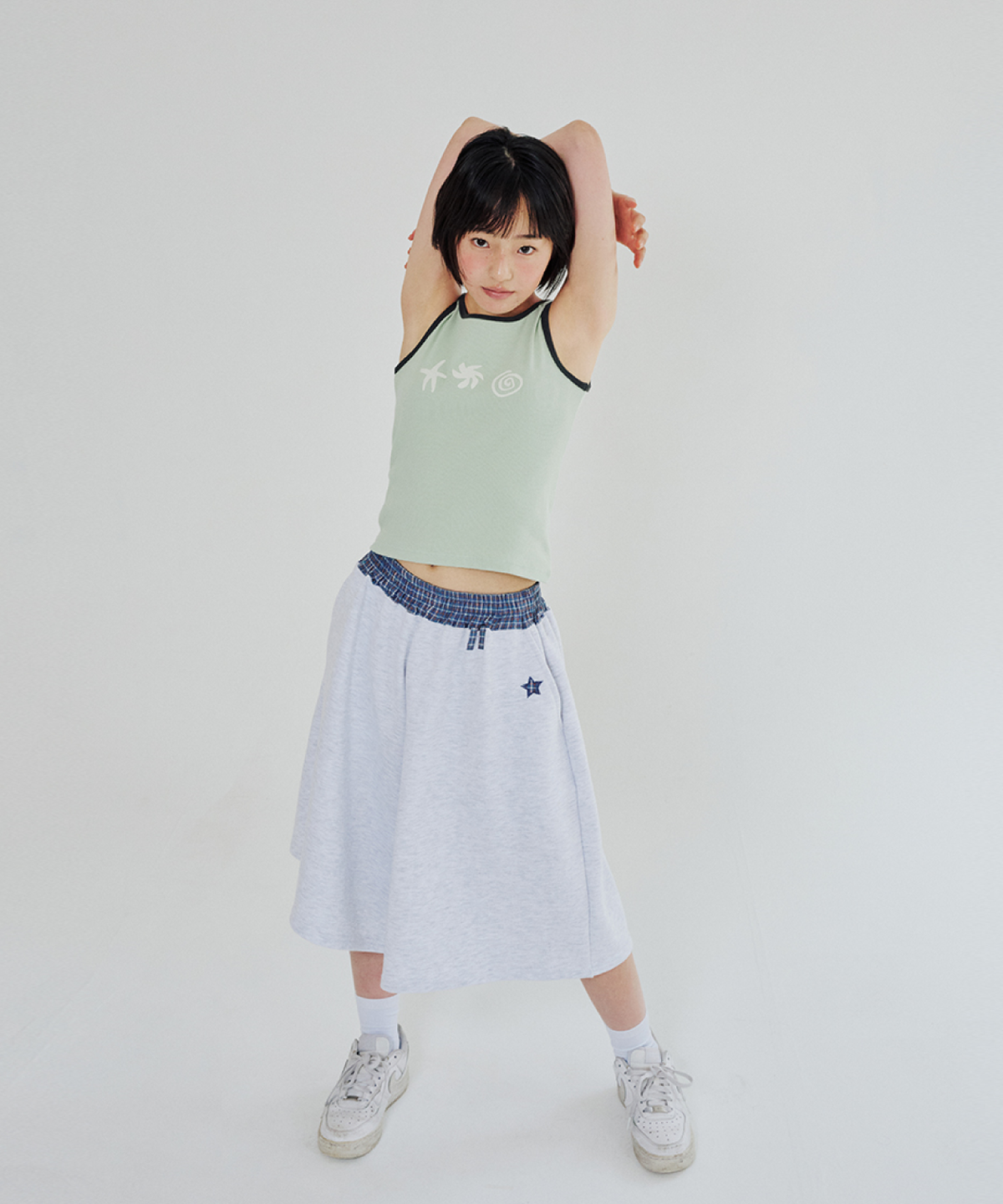 잇자바이브(ITZAVIBE) CHECK BANDING BERMUDA PANTS - LIGHT GRAY