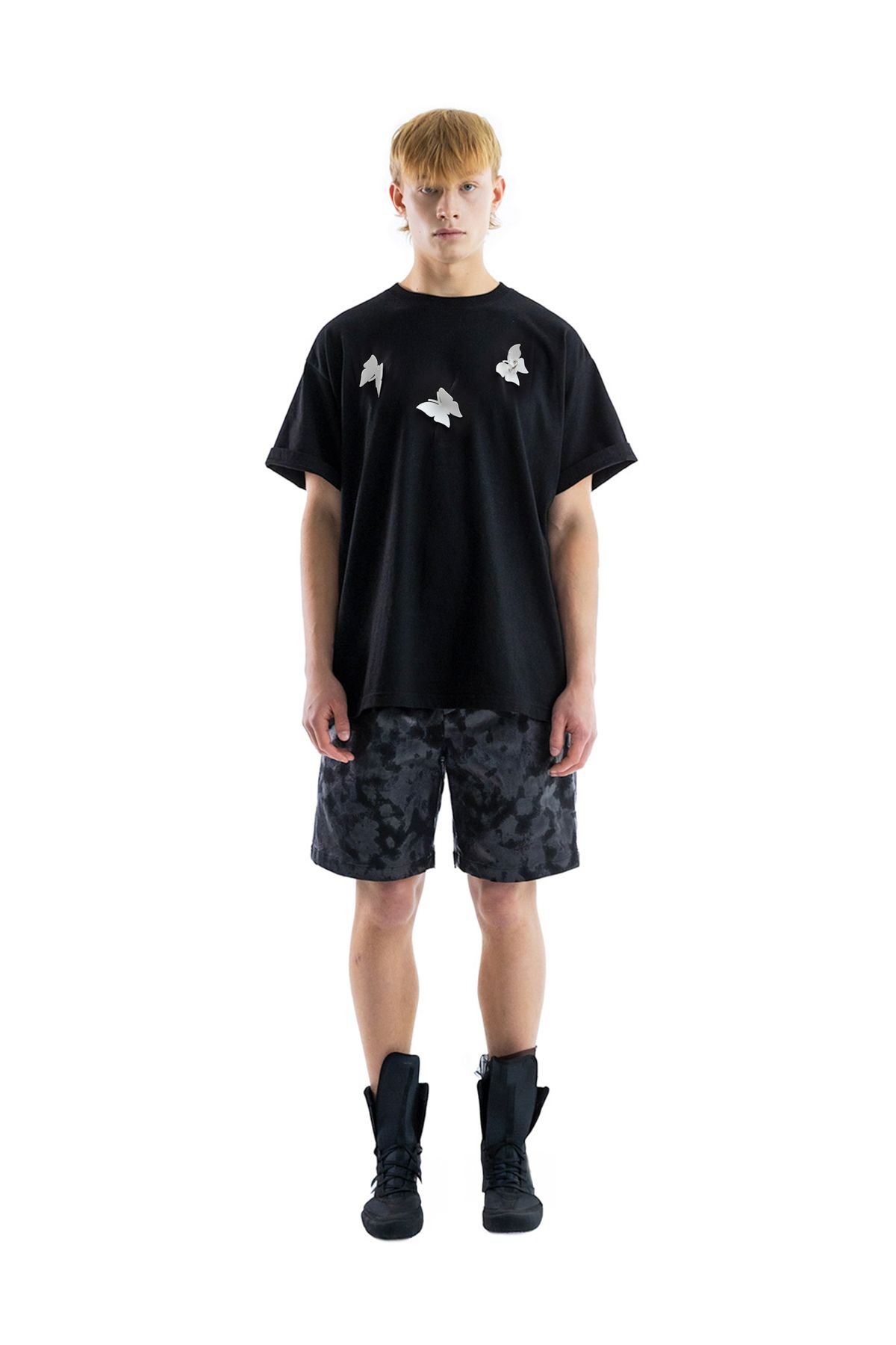 뭉제르(MOONGER) Moonshadow Wide Straight Fit Shorts