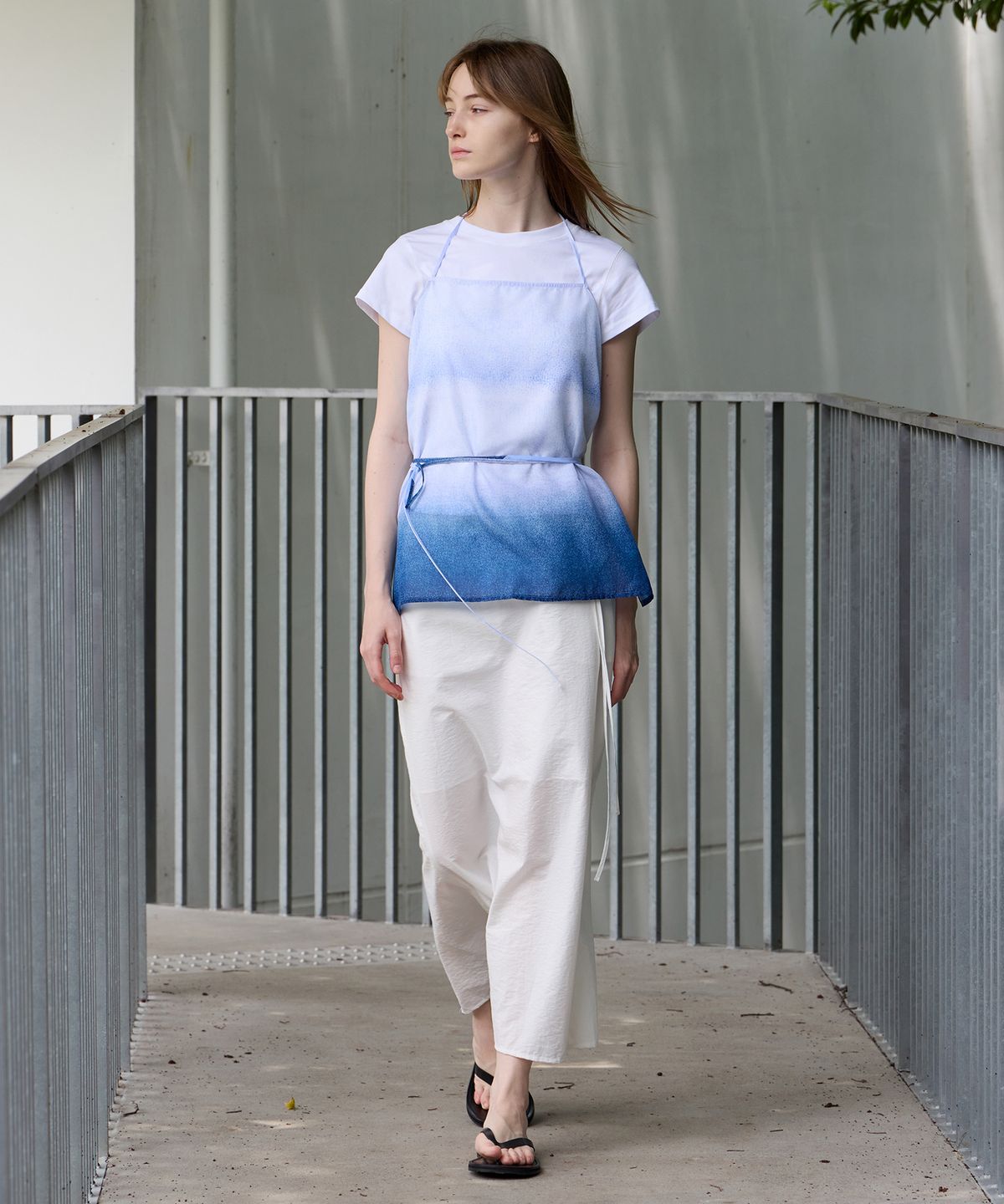 르바(LEVAR) Gradation Layered Top - Gradation Navy