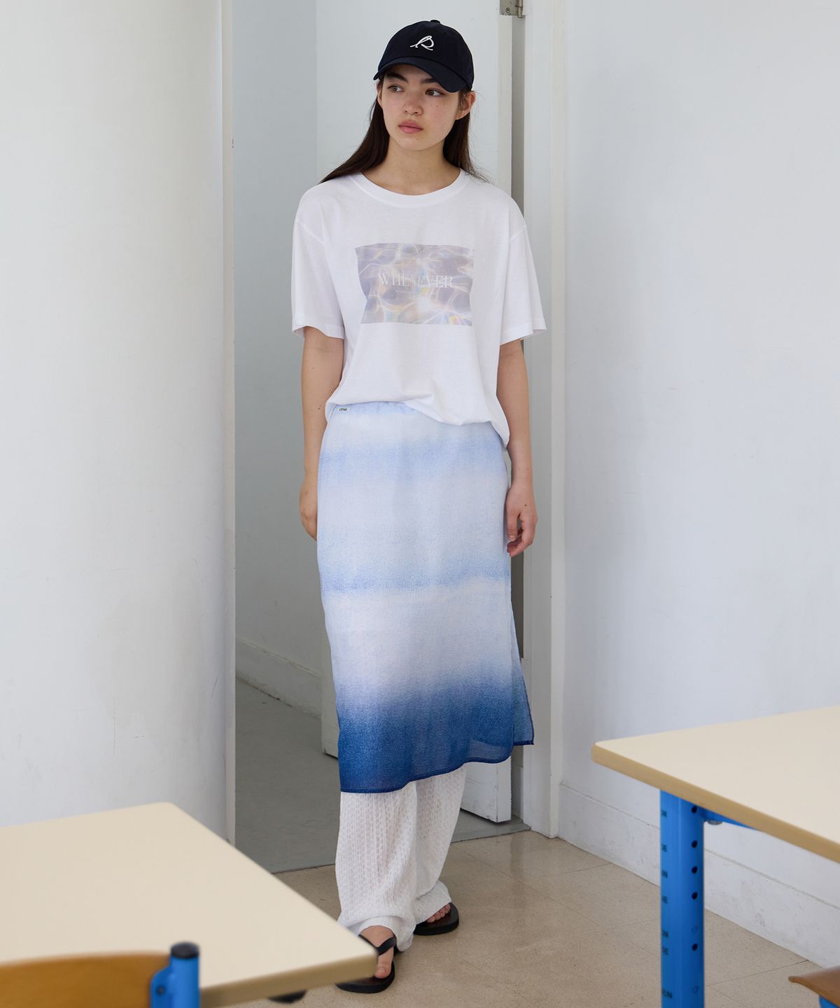 르바(LEVAR) Gradation Layered Skirt - Gradation Navy