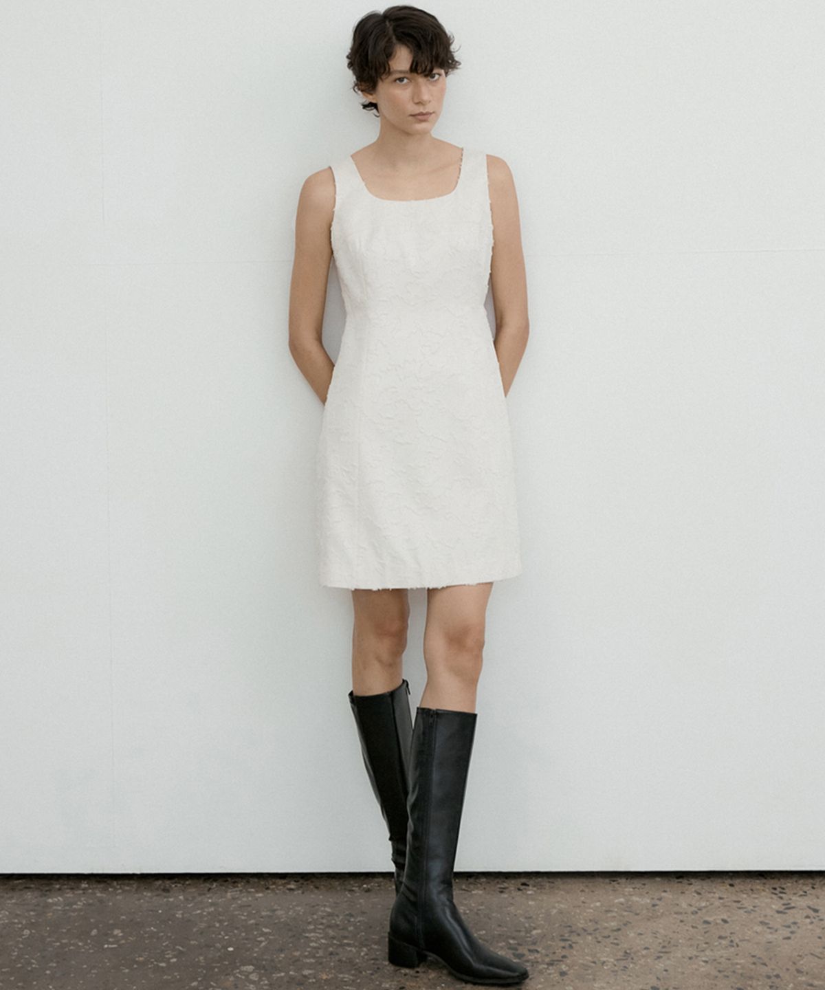 오떼뜨(OCTETTE) JENIA JACQUARD SLEEVELESS OPS_2COLOR