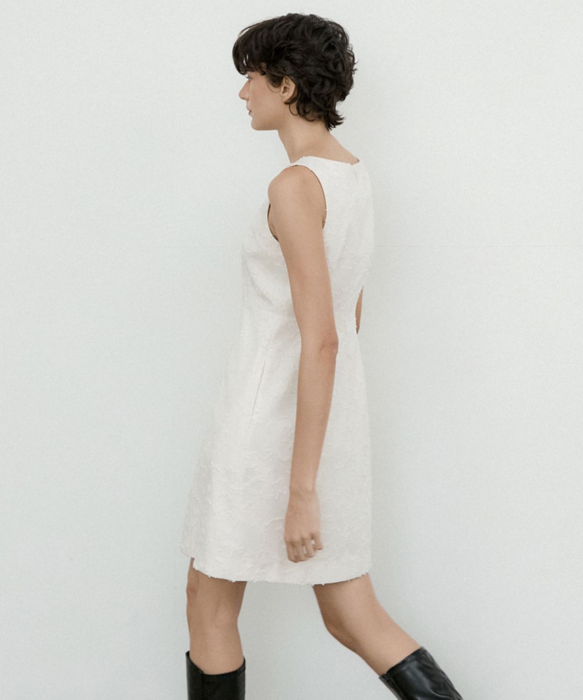 오떼뜨(OCTETTE) JENIA JACQUARD SLEEVELESS OPS_2COLOR
