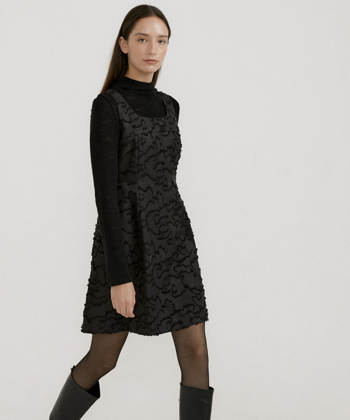 오떼뜨(OCTETTE) JENIA JACQUARD SLEEVELESS OPS_2COLOR
