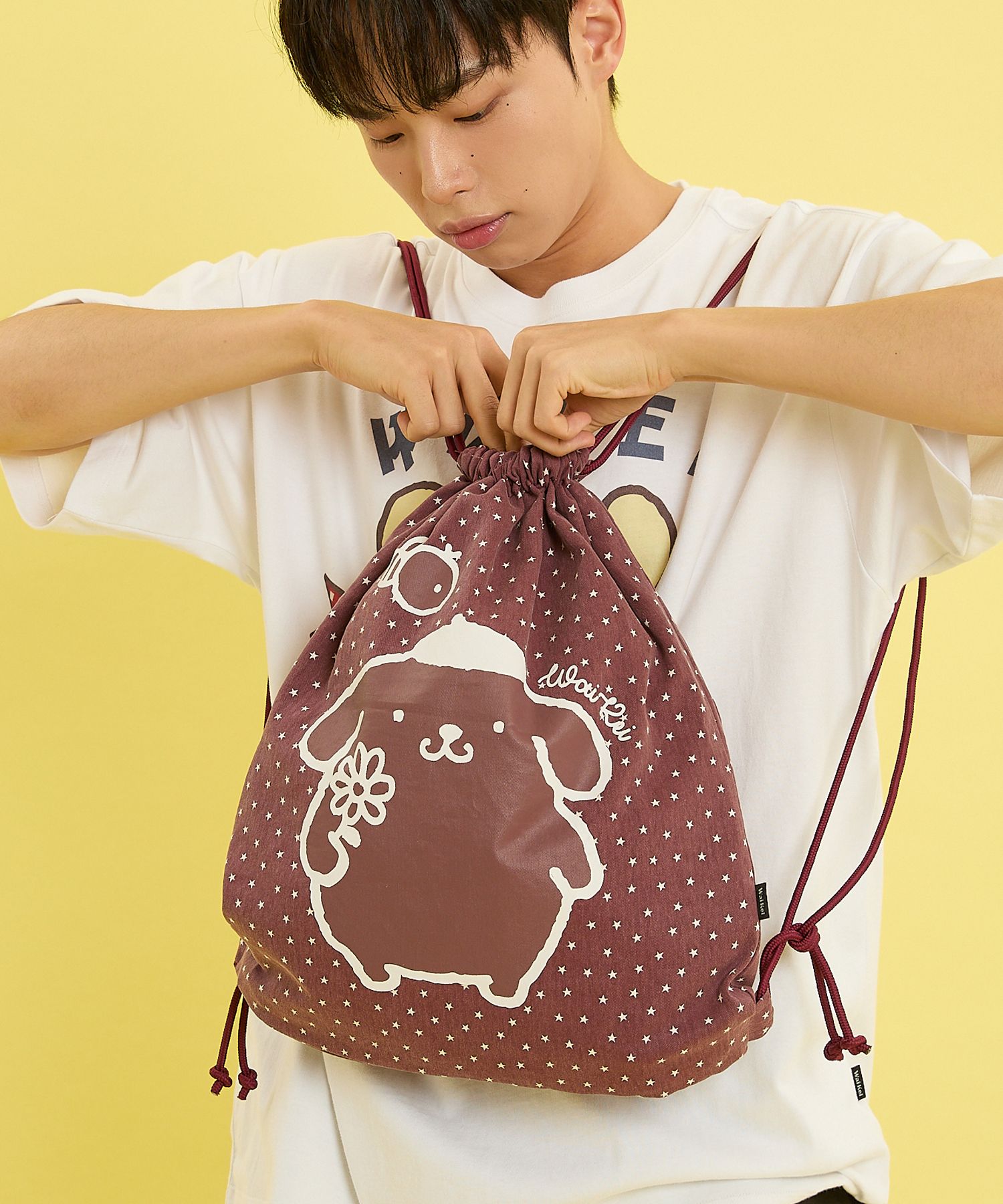 Wai Kei☆POMPOMPURIN Star String Bag MUSINSA | WAI KEI Pompompurin star string bag burgundy