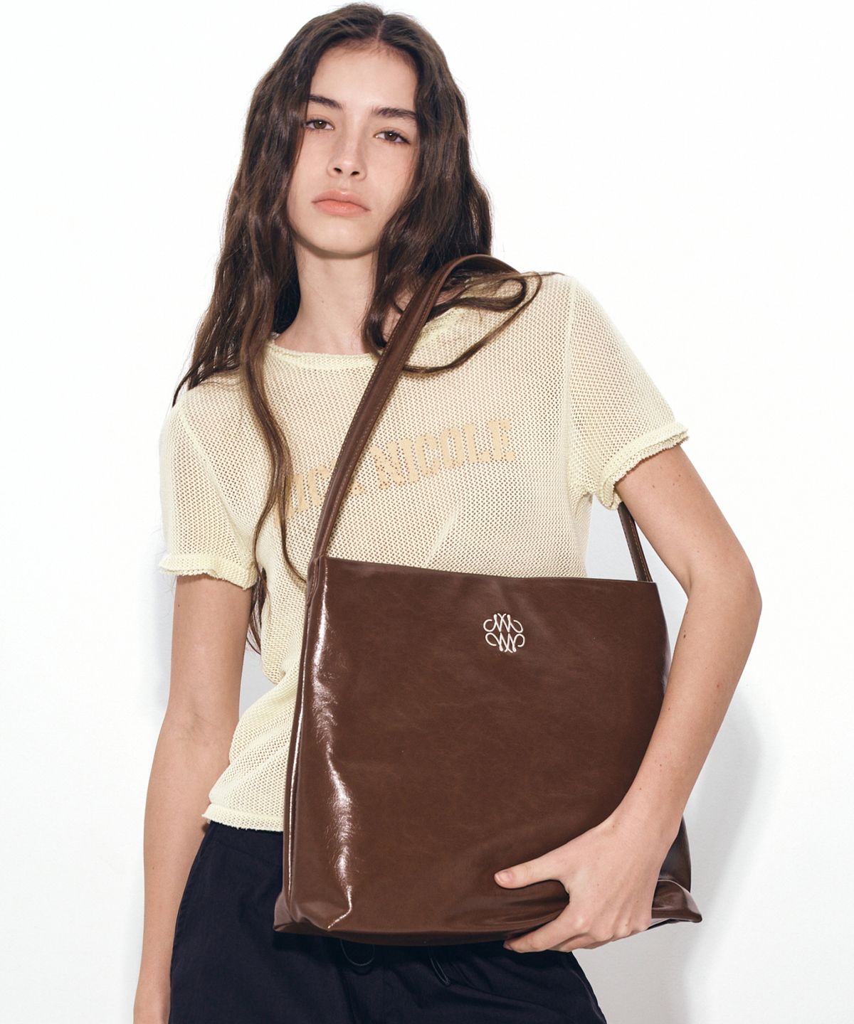닉앤니콜(NICK&NICOLE) ESSENTIAL LEATHER SQUARE BAG_BROWN