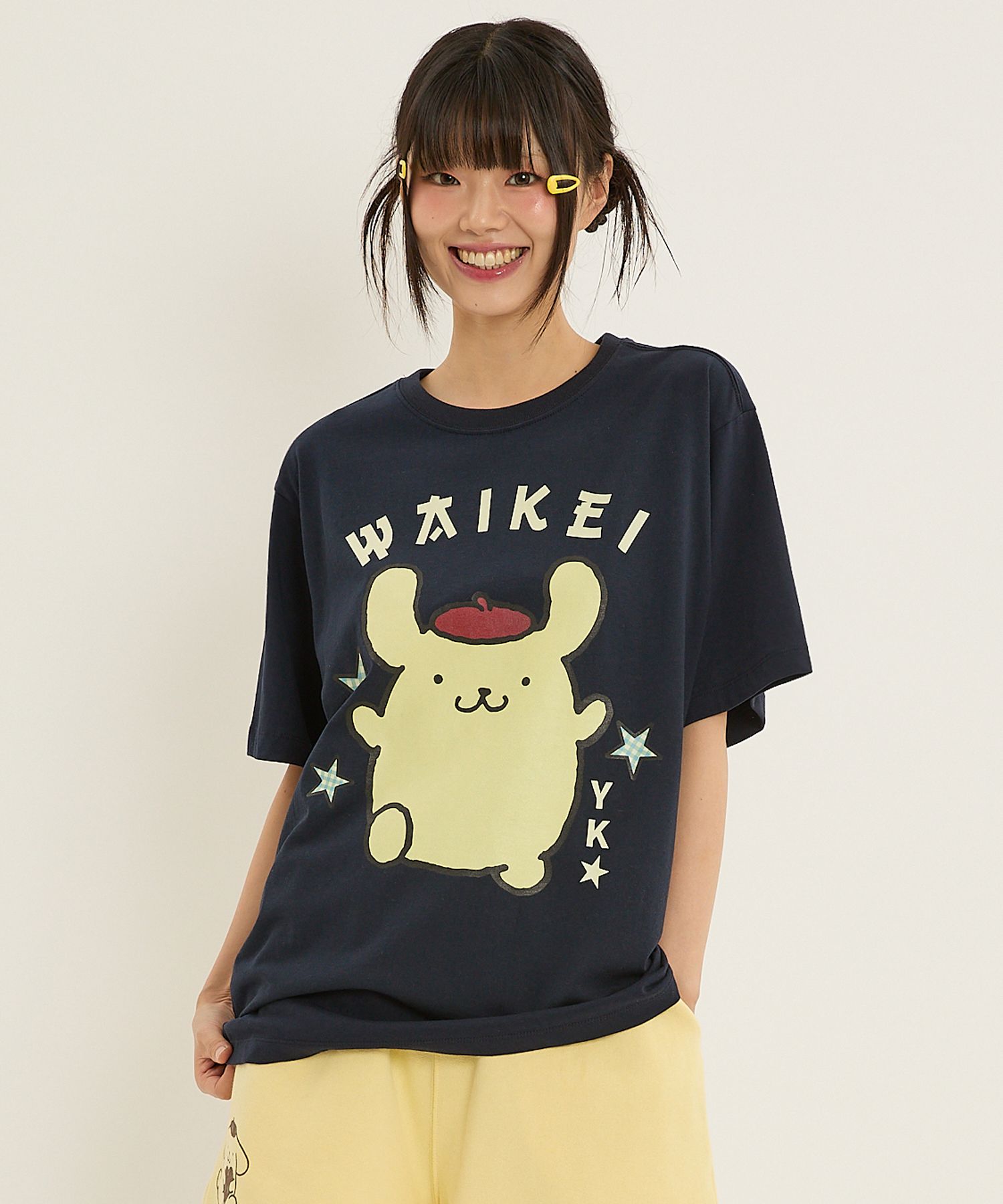[WAIKEI X SANRIO] ポムポムプリン with スター 半袖Tシャツ MUSINSA公式 | WAI KEI Pompompurin with star short sleeve t
