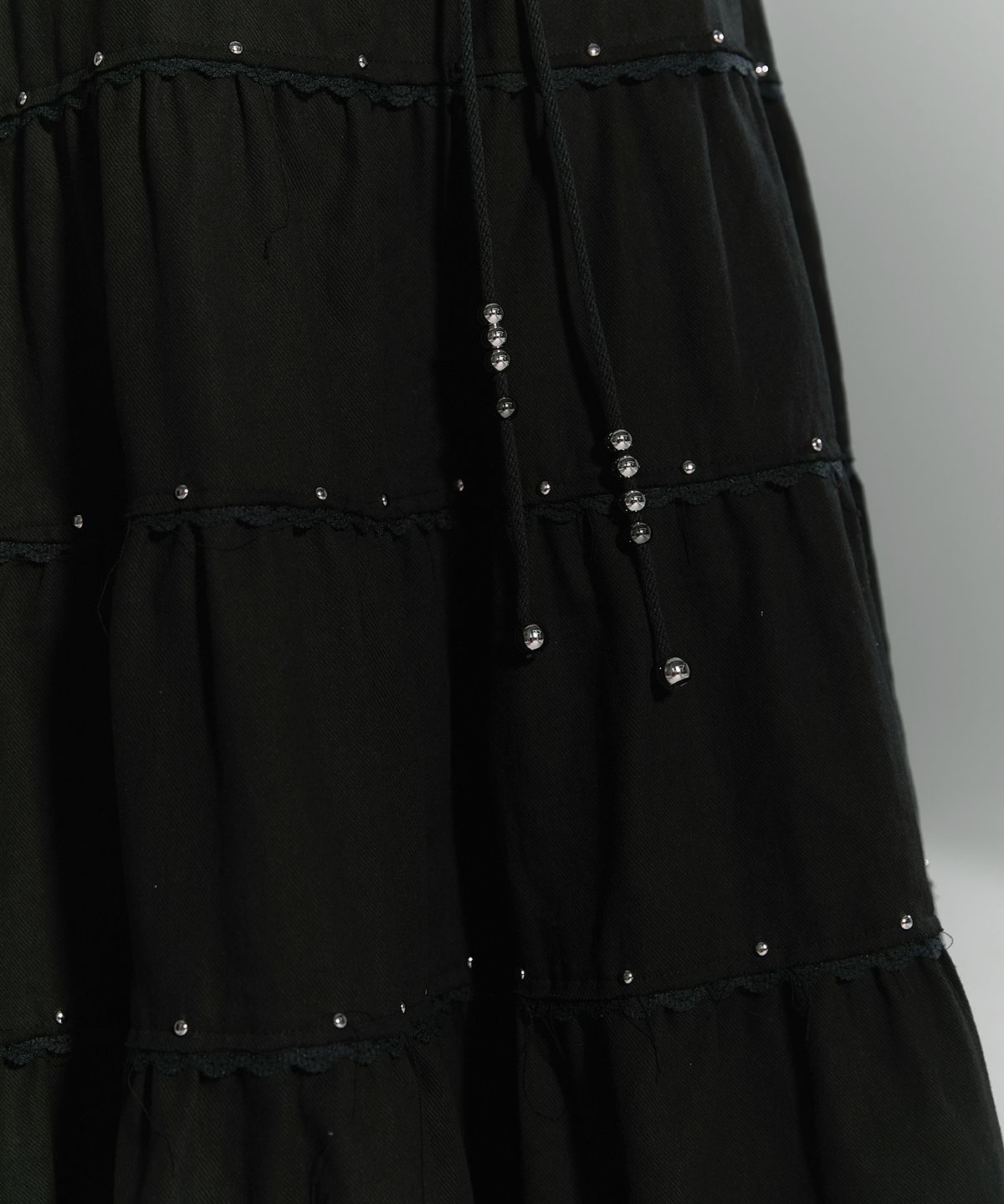체리퀴리(CHERRYQUIRI) lace stud cancan long sk - black