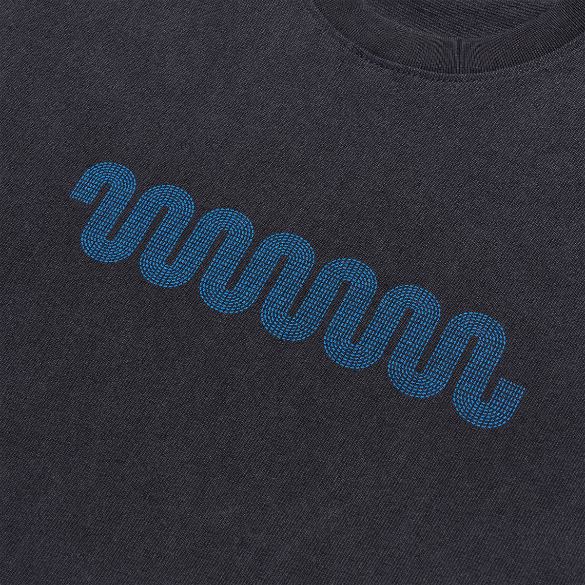 낫뉴(NOT NEW) Wave Logo T-Shirt Black