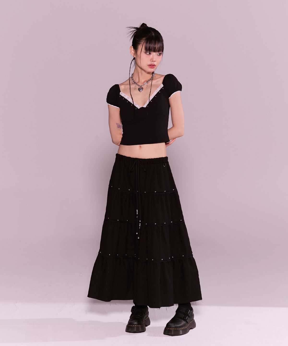 체리퀴리(CHERRYQUIRI) floral lace puff tee - black