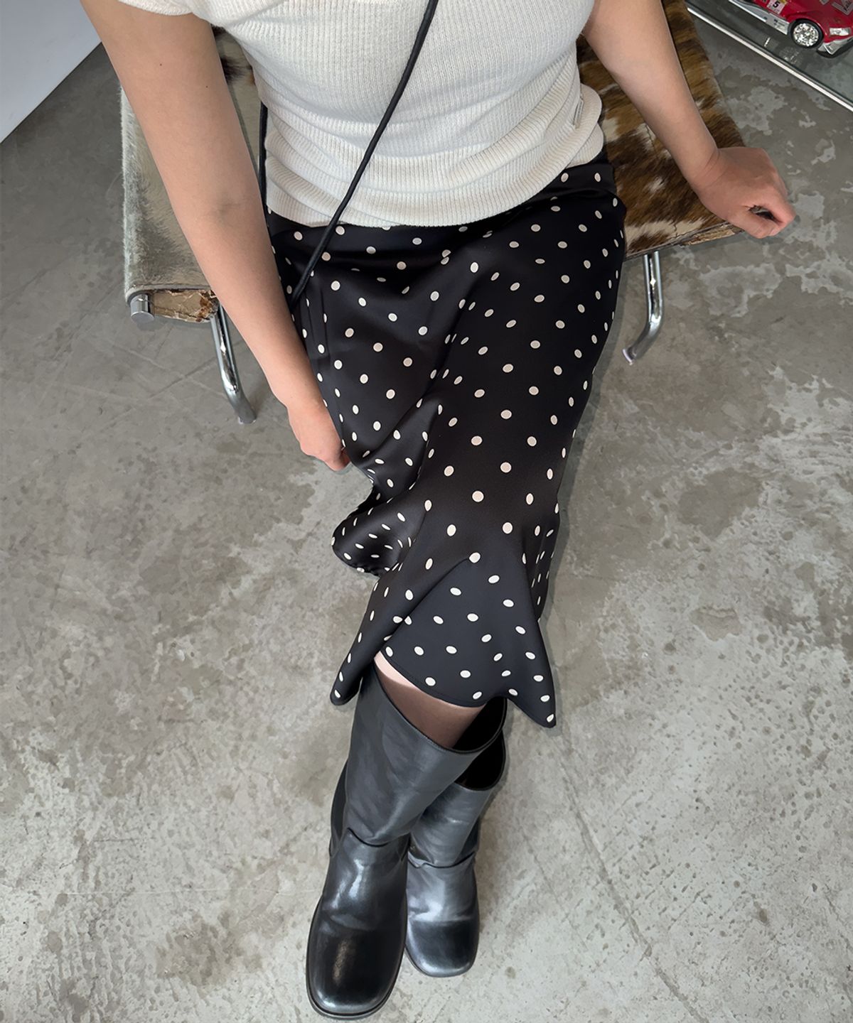 320쇼룸(320SHOWROOM) Polka Dot Banding Skirt Black