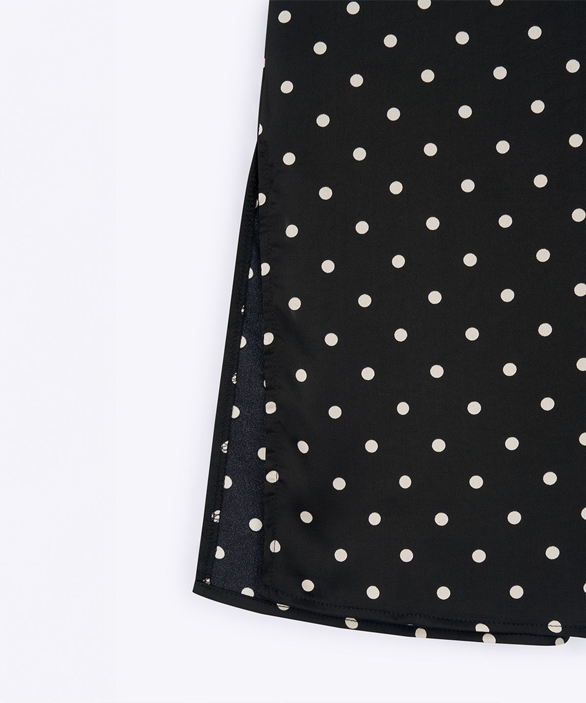 320쇼룸(320SHOWROOM) Polka Dot Banding Skirt Black