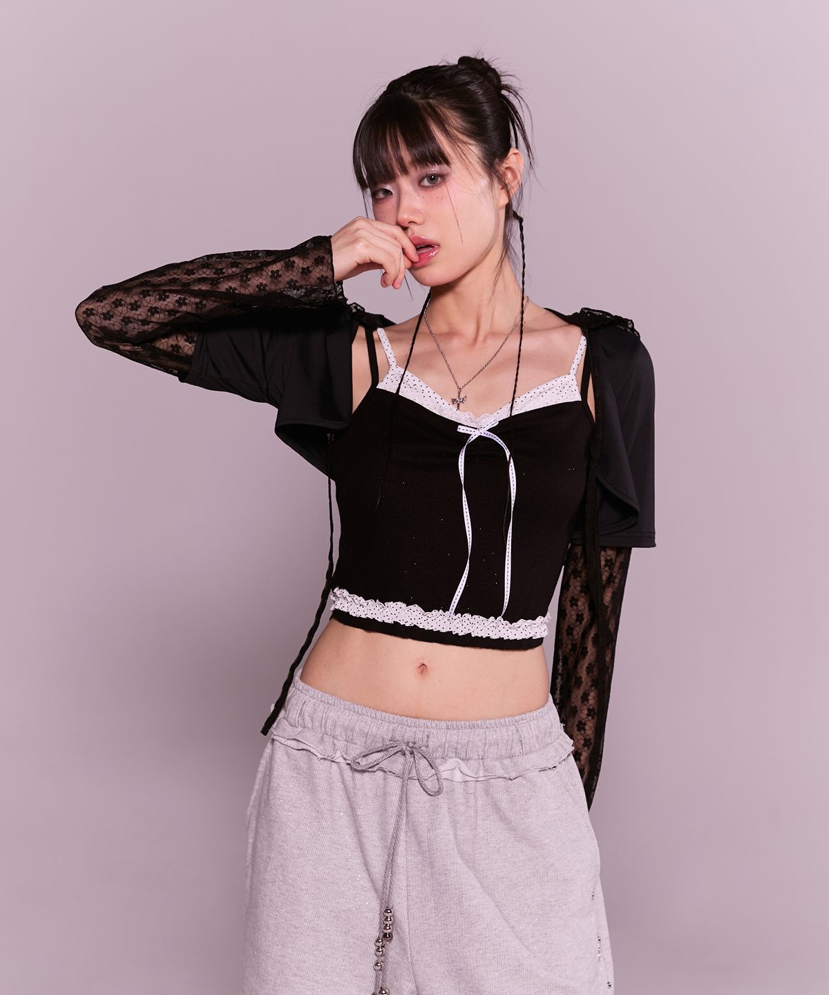 체리퀴리(CHERRYQUIRI) frill layered lace hoody cd - black