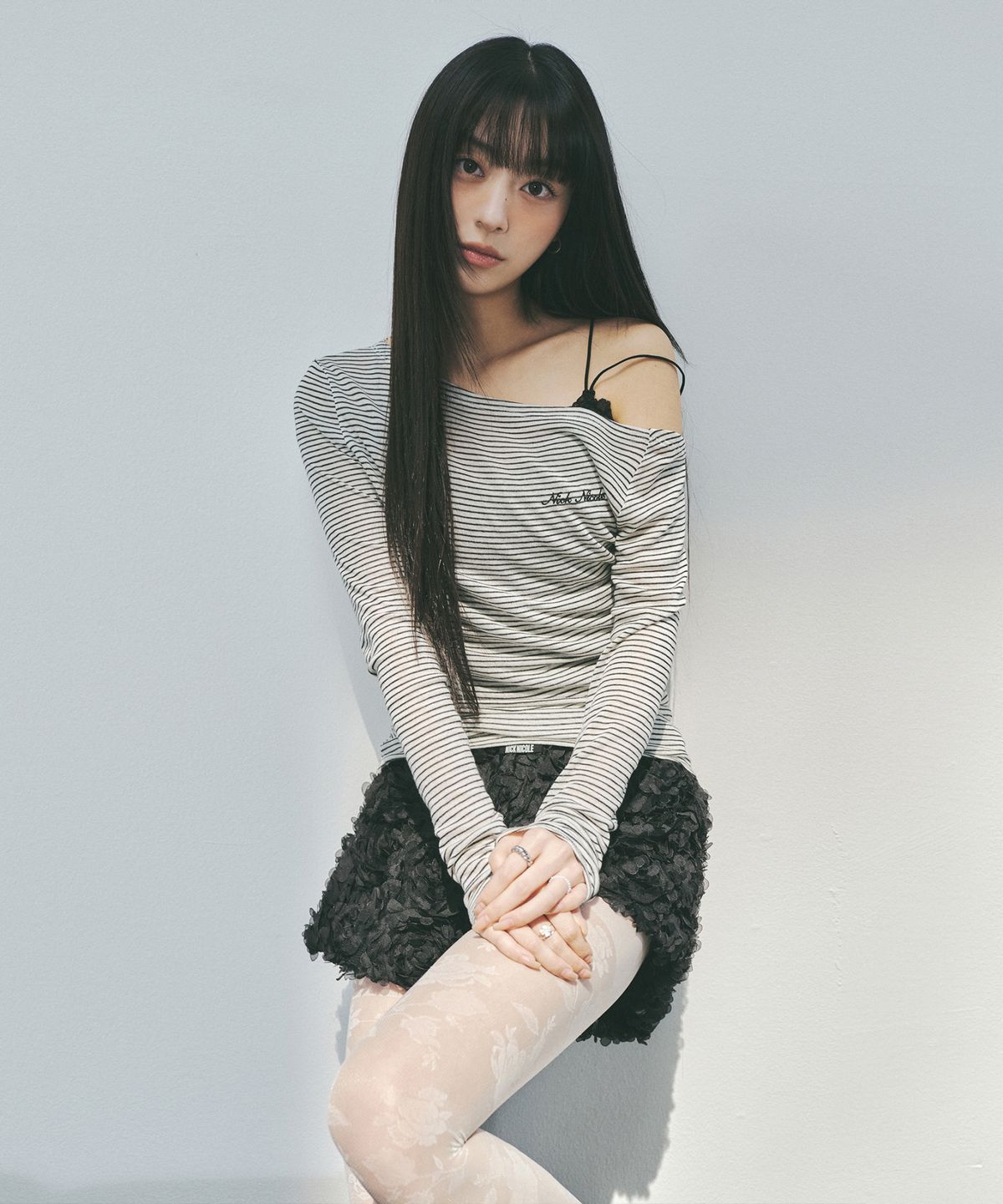 닉앤니콜(NICK&NICOLE) FLOWER MICRO SHORT PANTS_BLACK