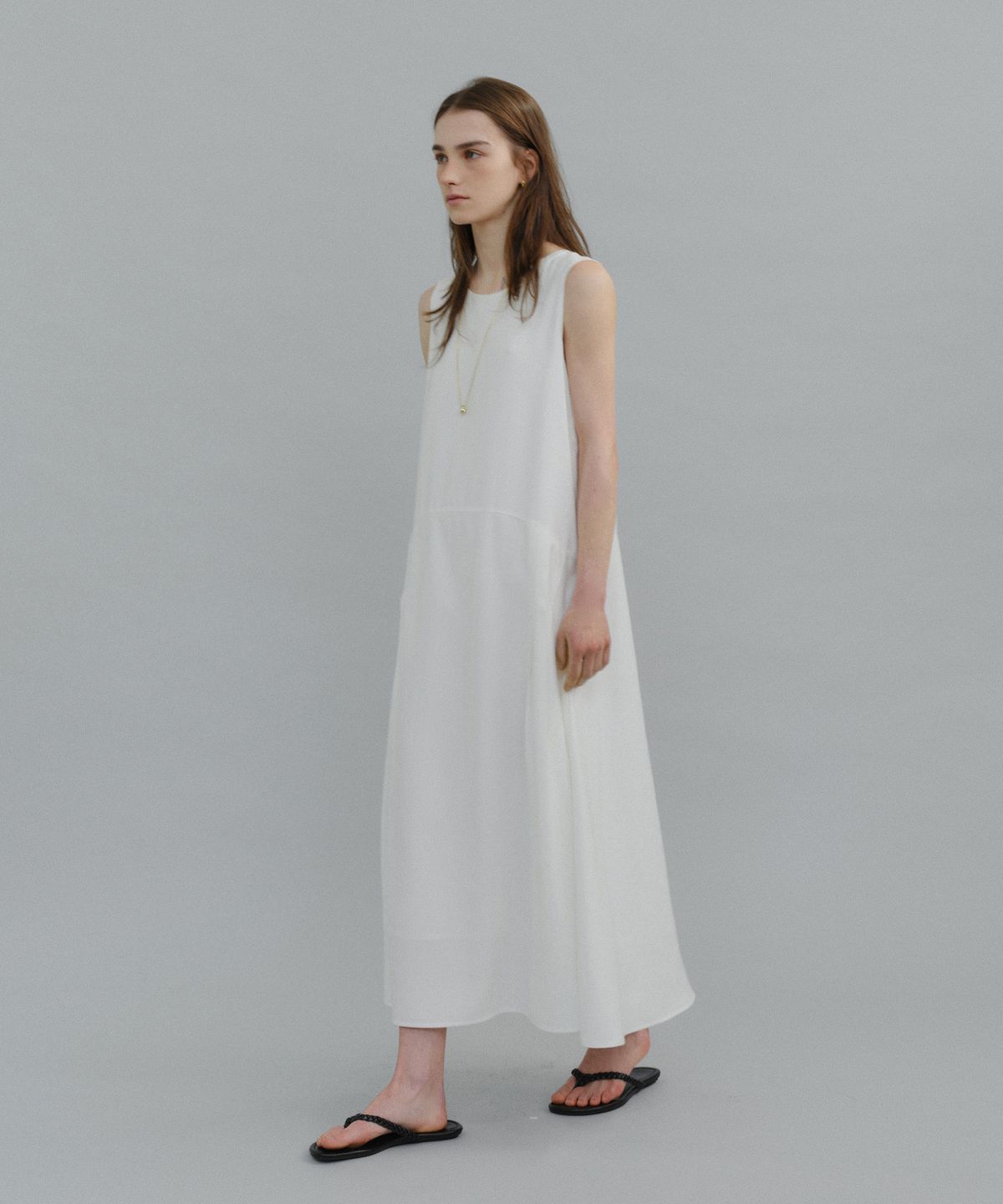 유라고(URAGO) Anne sleeveless long dress