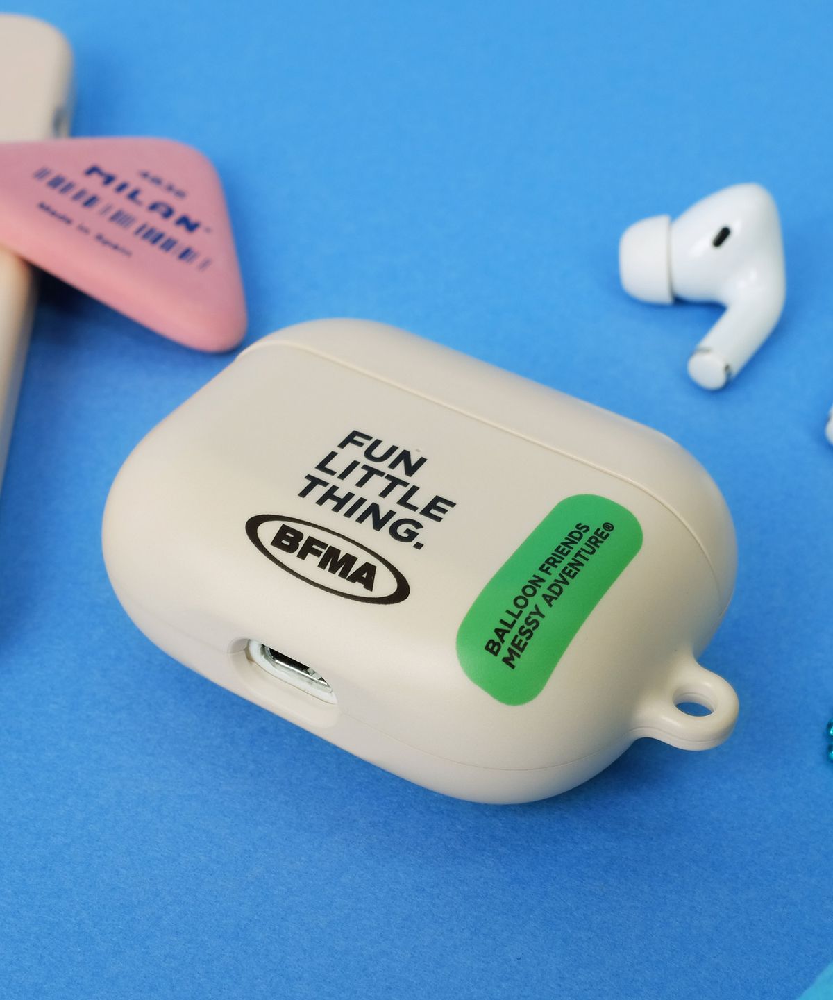 벌룬프렌즈(BALLOON FRIENDS) FLT 오트베이지 무광 하드 에어팟 케이스