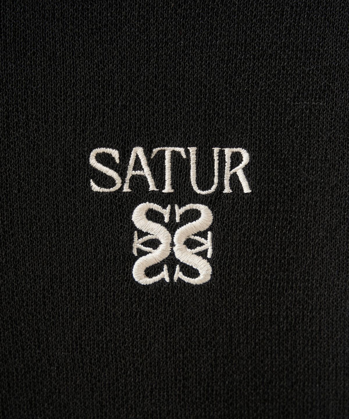 세터(SATUR) (W) 라이트 웨이트 크루 넥 하프 니트 블랙