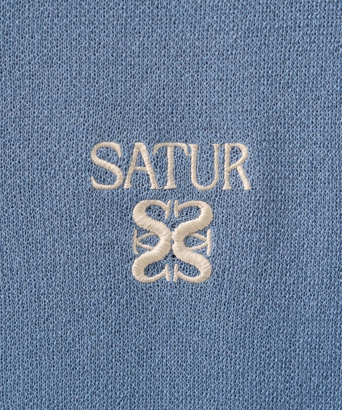 세터(SATUR) 라이트 웨이트 크루 넥 하프 니트 블루