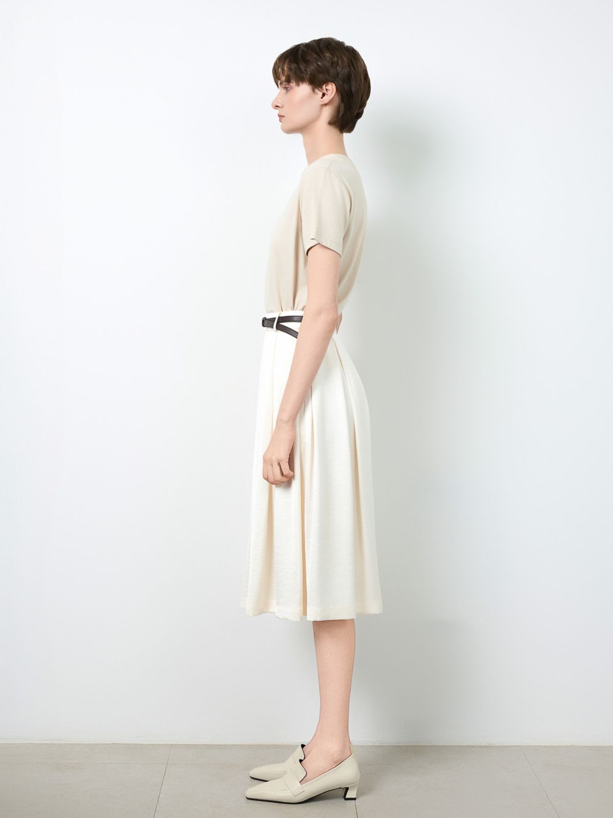 로에(LEAUET) Belle Cream Pleated Midi Skirt (Belt Set)