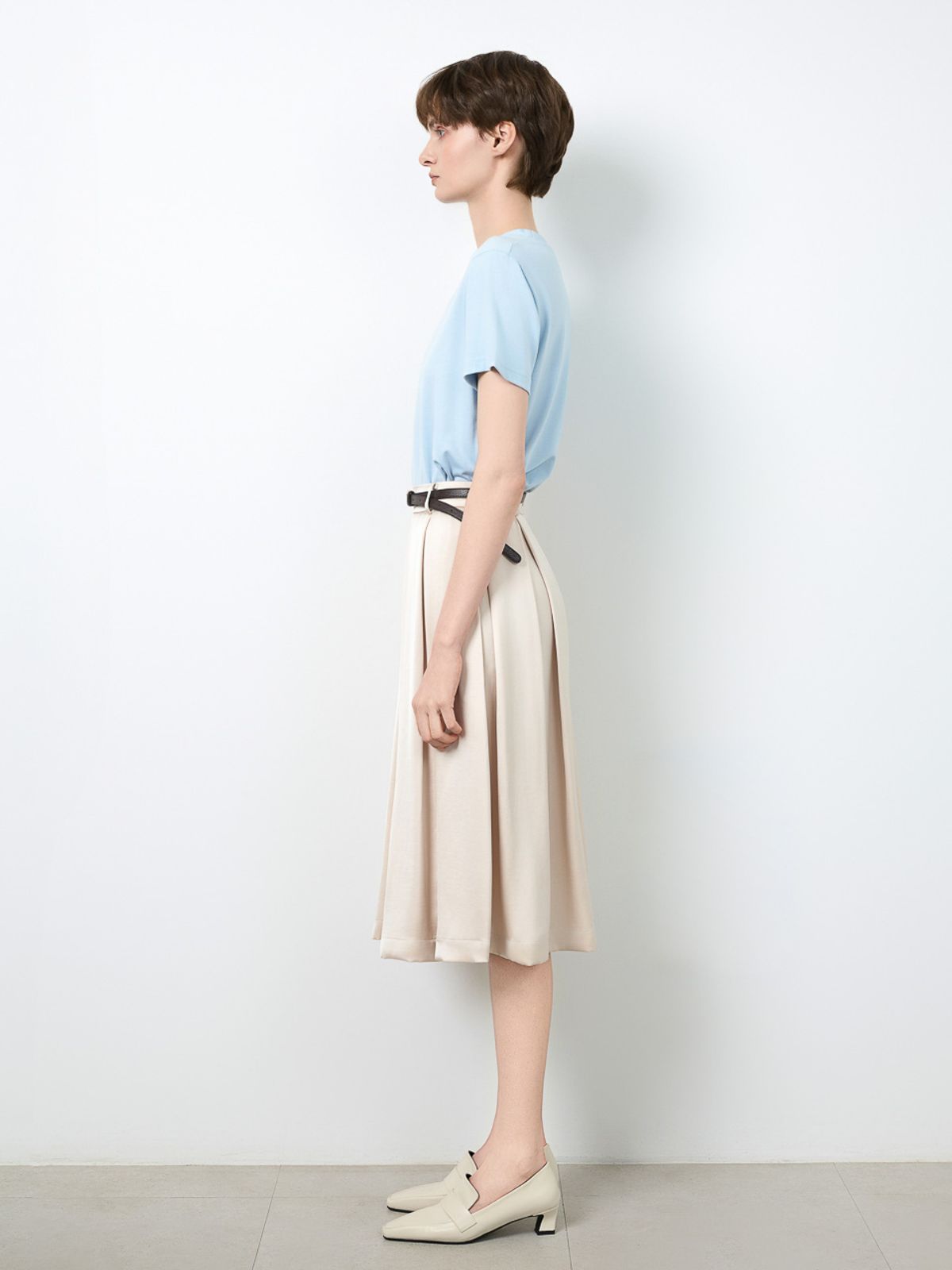 로에(LEAUET) Belle Beige Pleated Midi Skirt (Belt Set)
