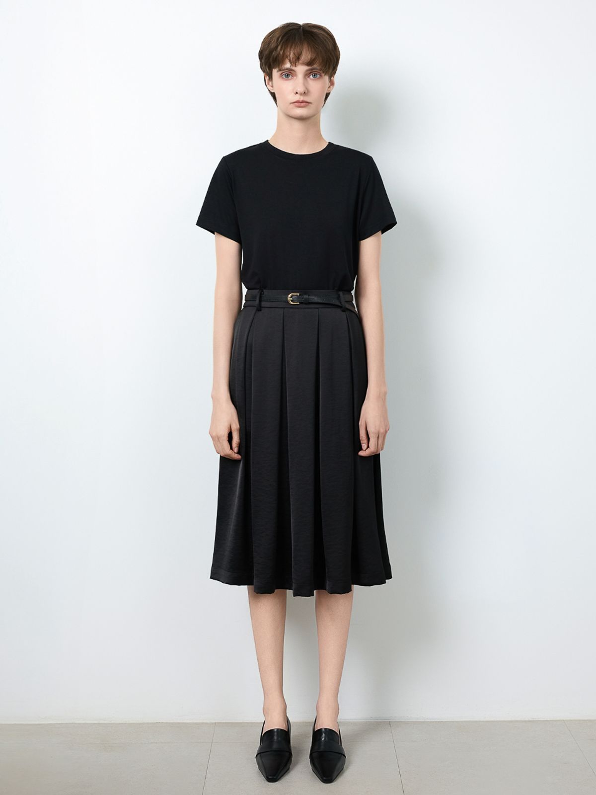 로에(LEAUET) Belle Black Pleated Midi Skirt (Belt Set)