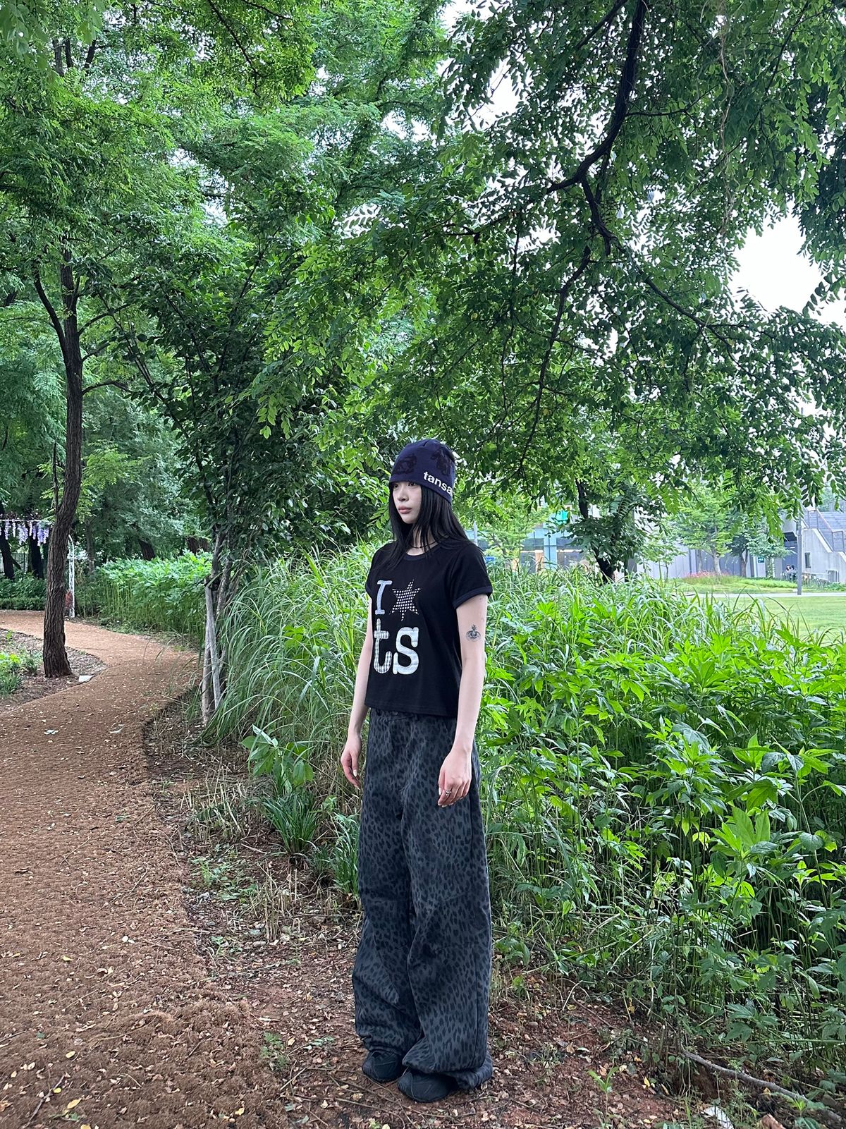 탄산마그네슘(TANSANMAGNESIUM) 링거 티셔츠 (블랙)