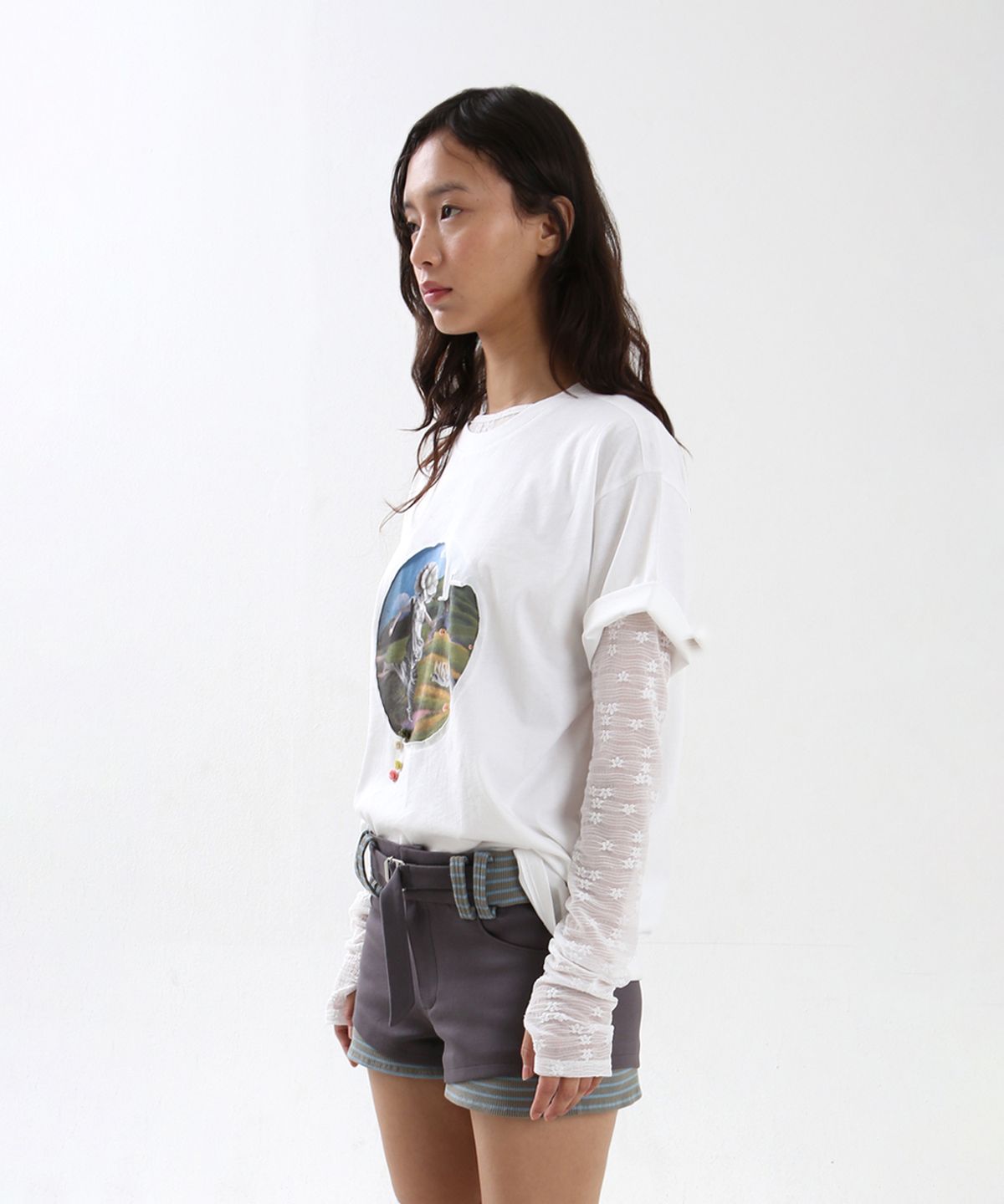 뉴제(NEWGE) Connected To Reality T-shirt (FLOWER)